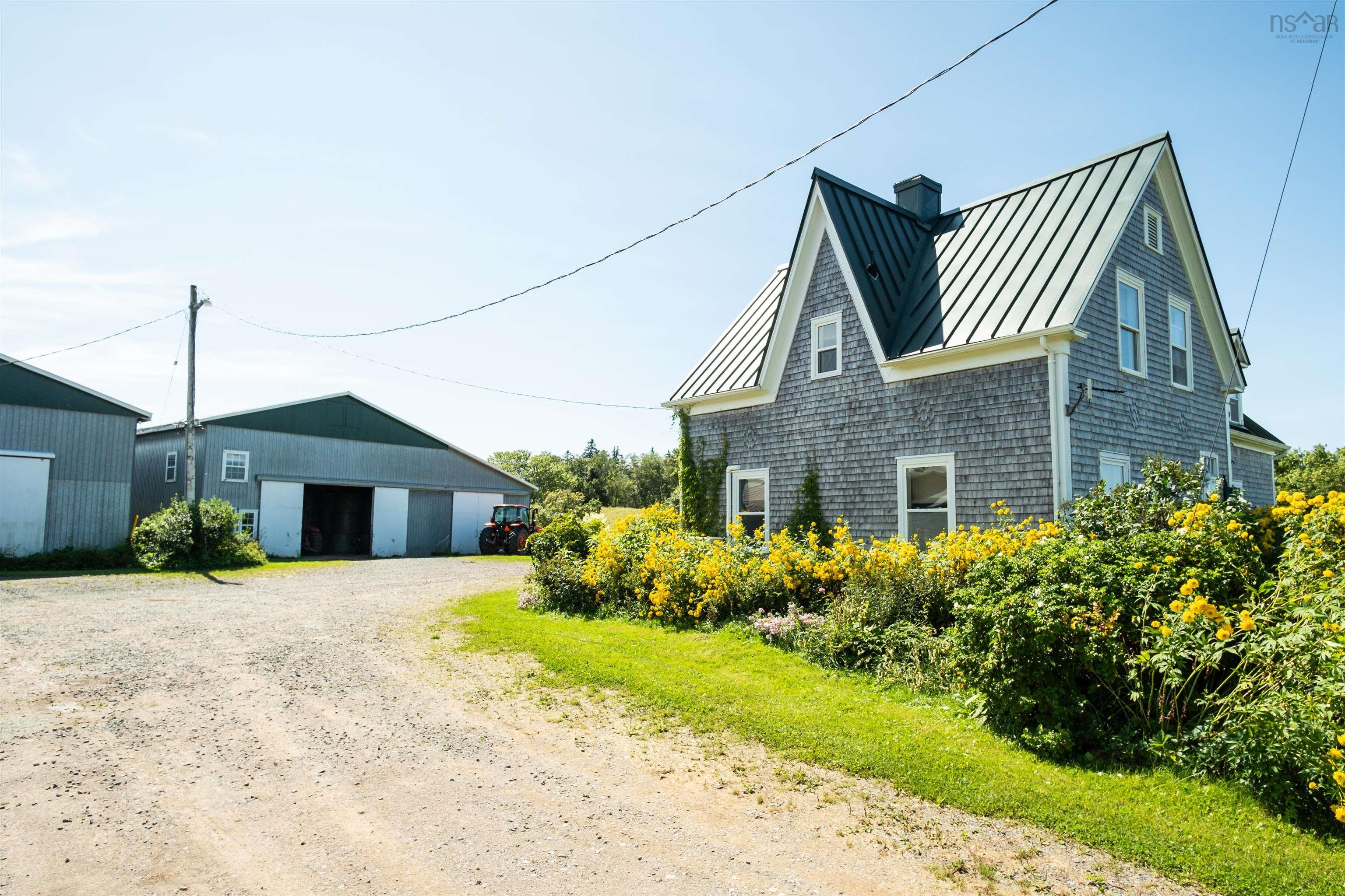 $1,099,000.00: 166 Rankinville Road, Mabou
