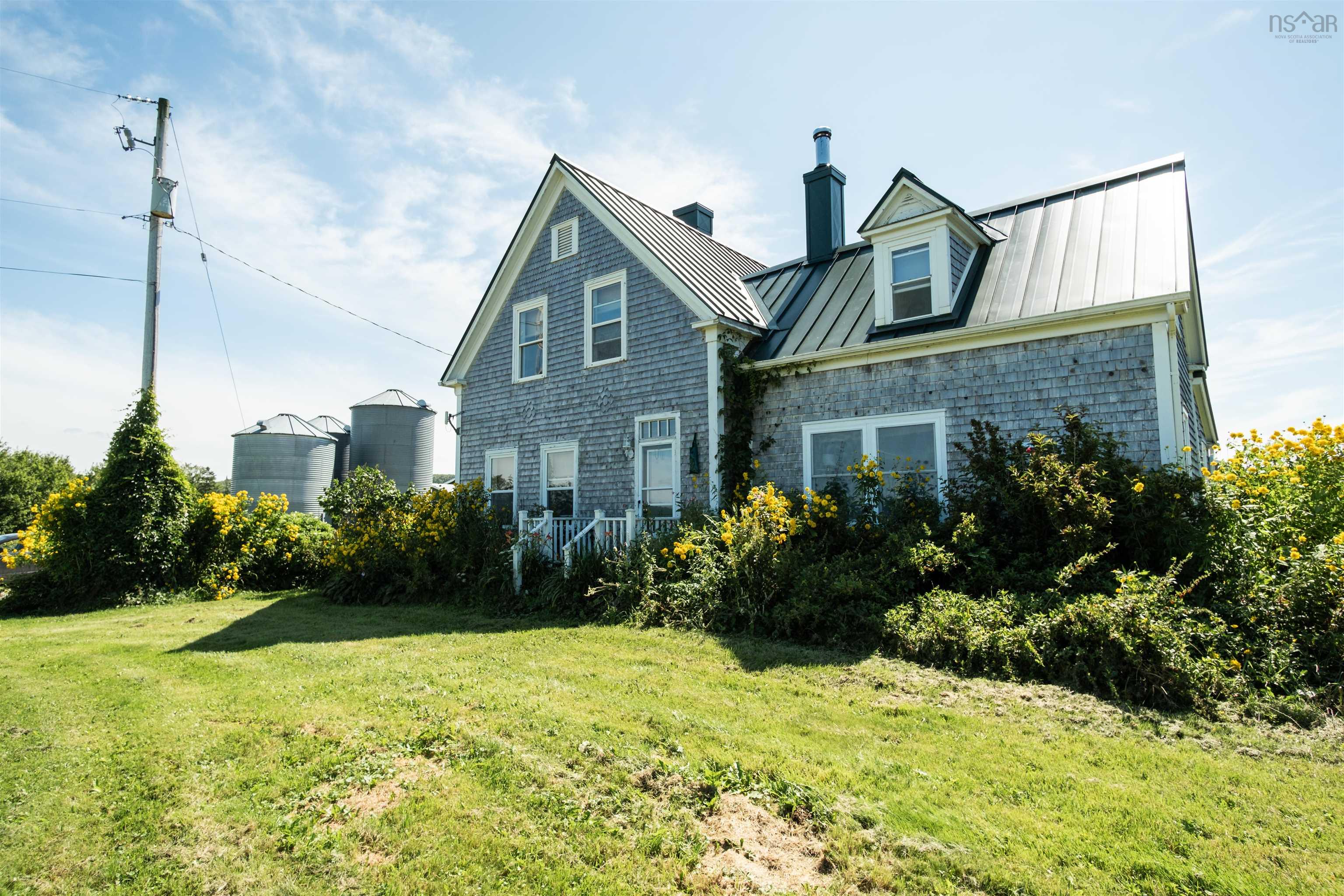 $1,099,000.00: 166 Rankinville Road, Mabou