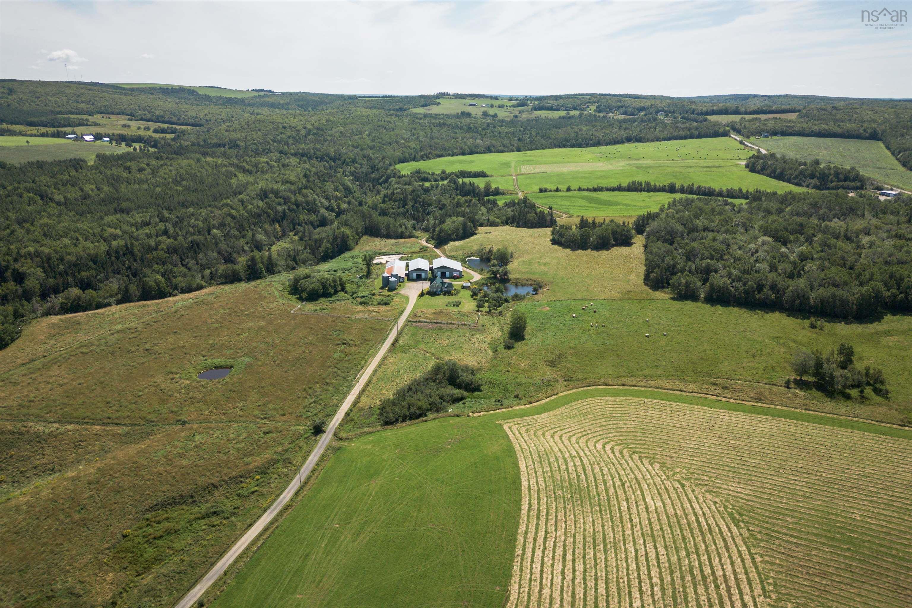 $1,099,000.00: 166 Rankinville Road, Mabou
