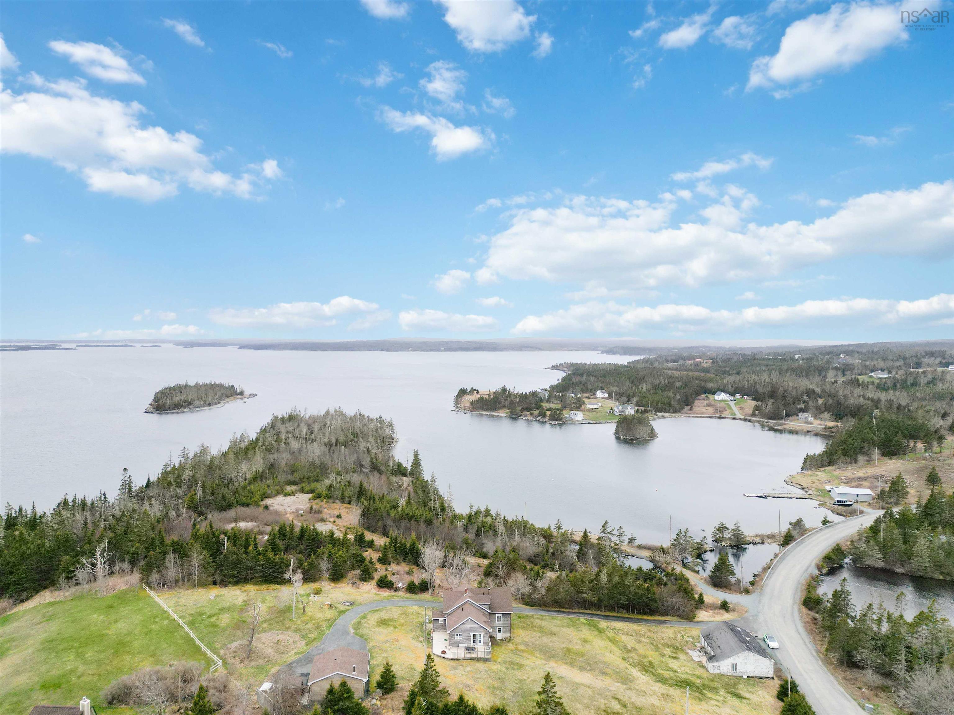 $460,000.00: 180 Murphys Road, Murphy Cove