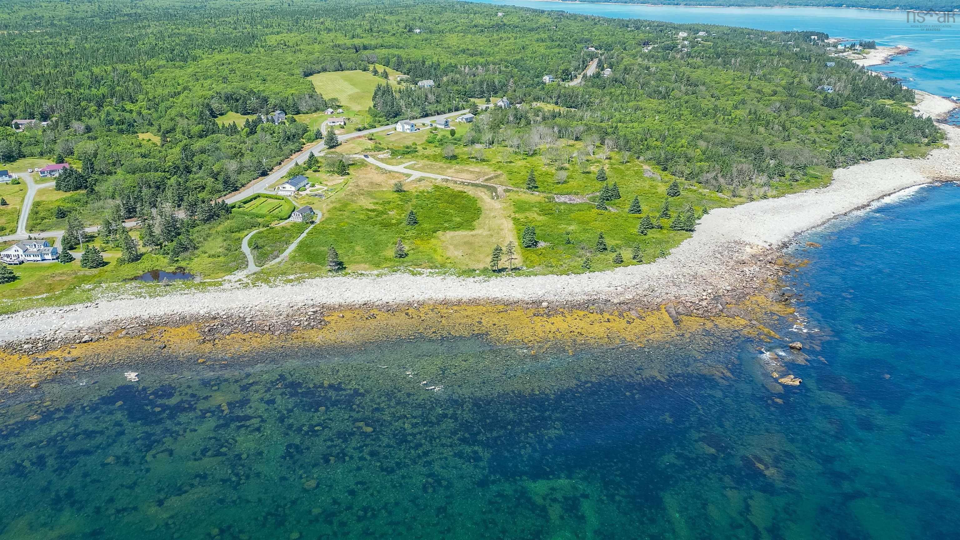 $275,000.00: 1 Scobey Lane Mersey Point, NS Lane, Mersey Point