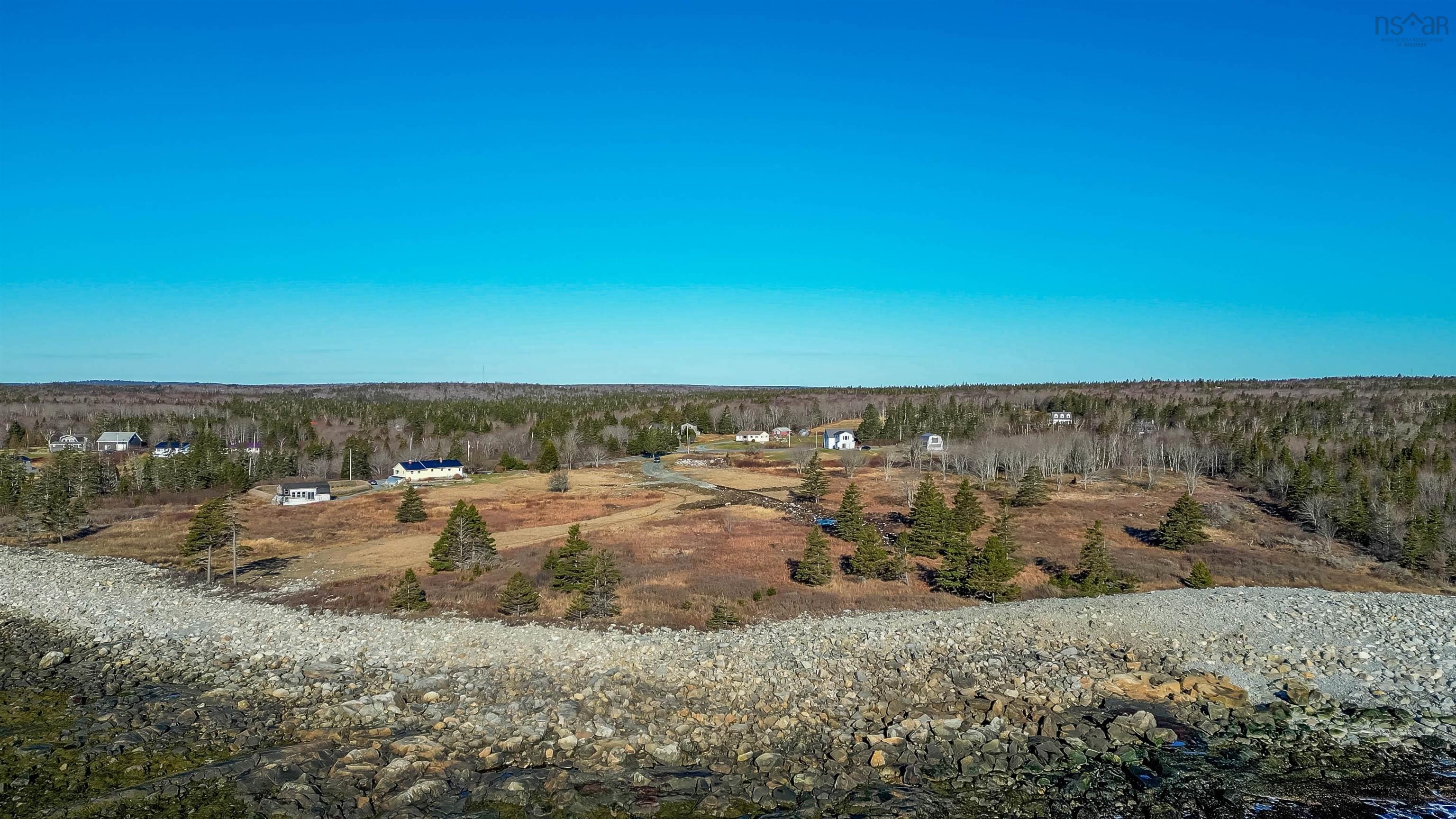 $275,000.00: 1 Scobey Lane Mersey Point, NS Lane, Mersey Point