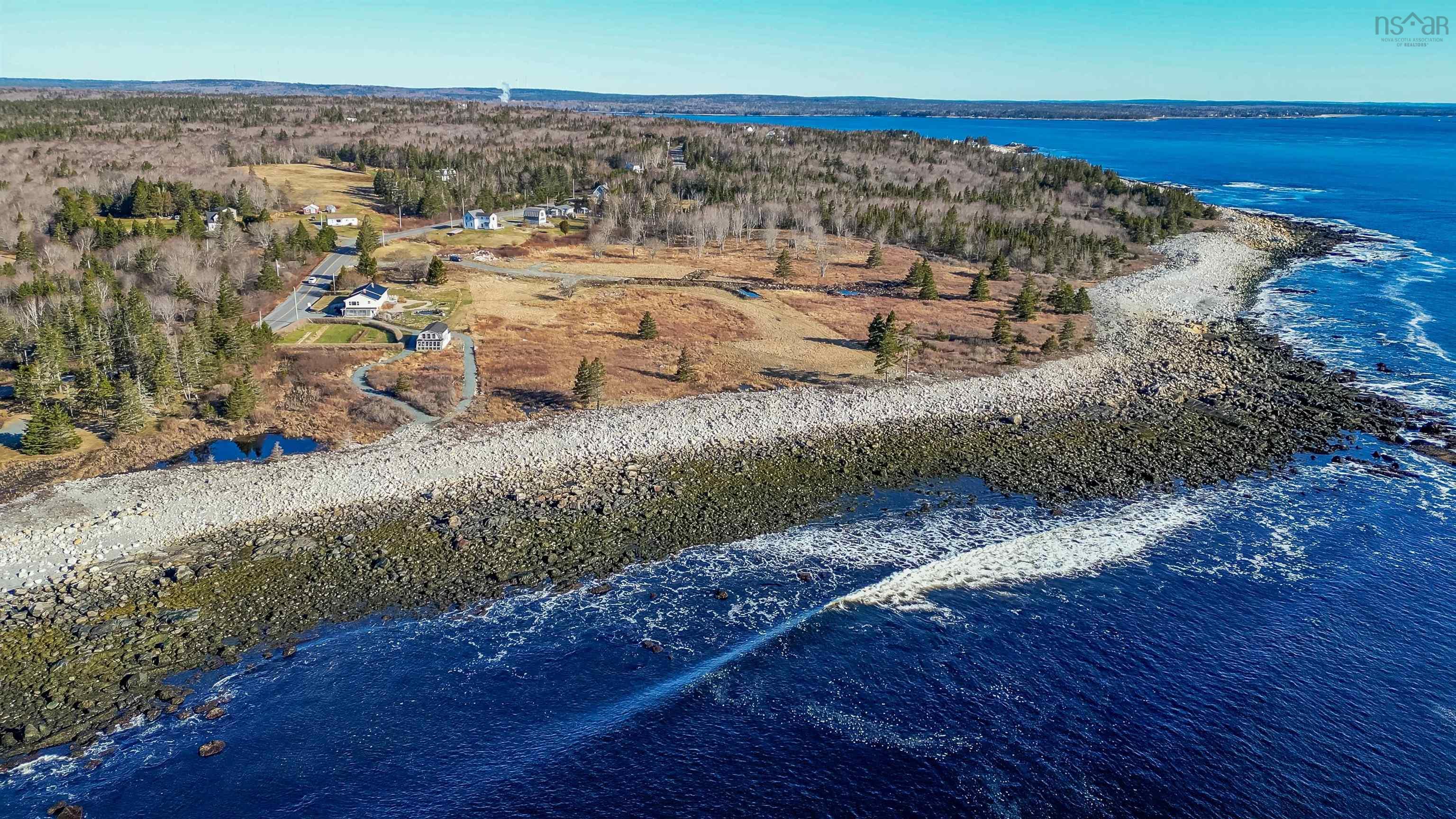 $300,000.00: 2 Scobey Lane Mersey Point, NS Lane, Mersey Point