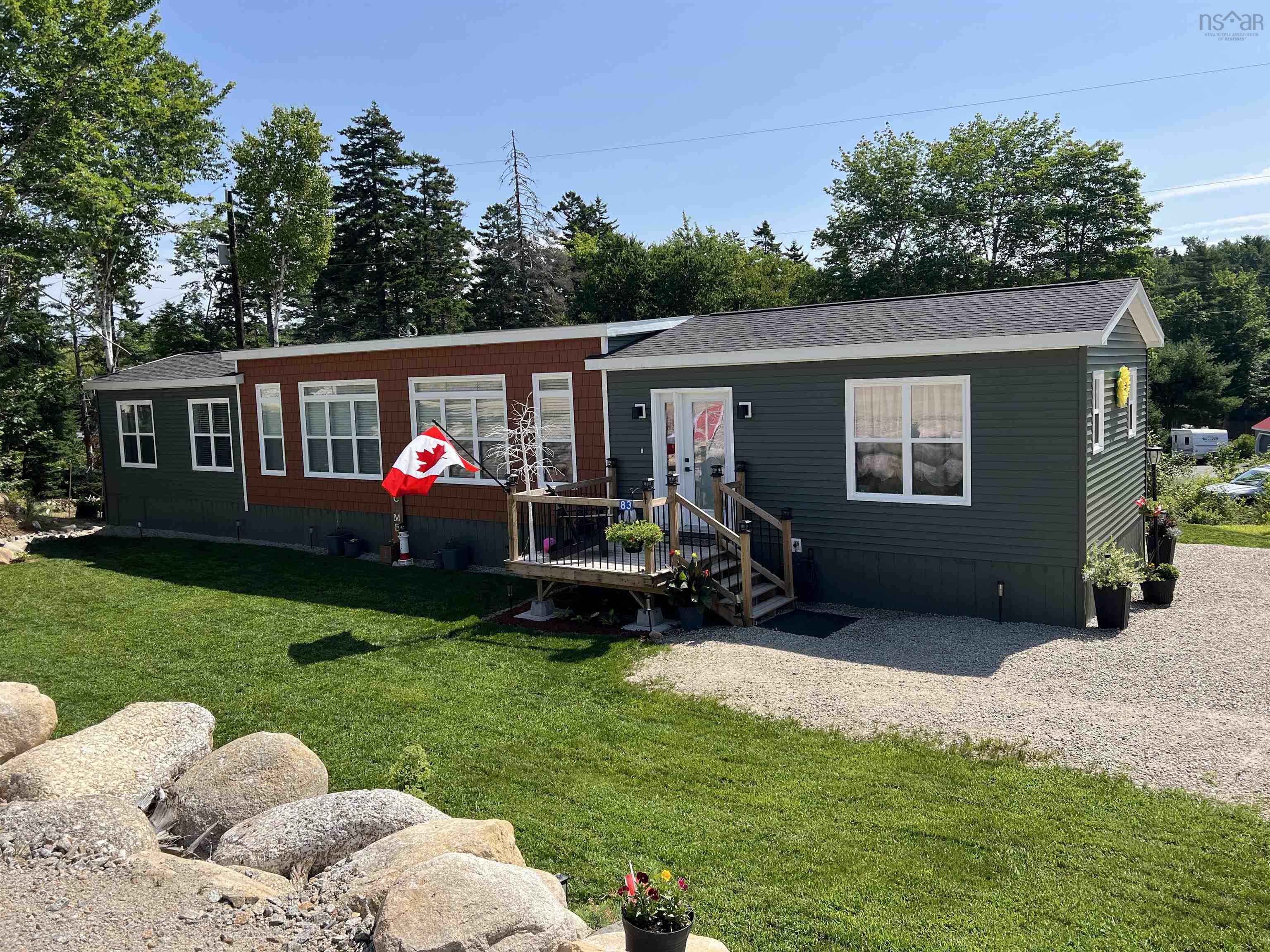 $300,000.00: 83 Appletree Drive, Windsor Road