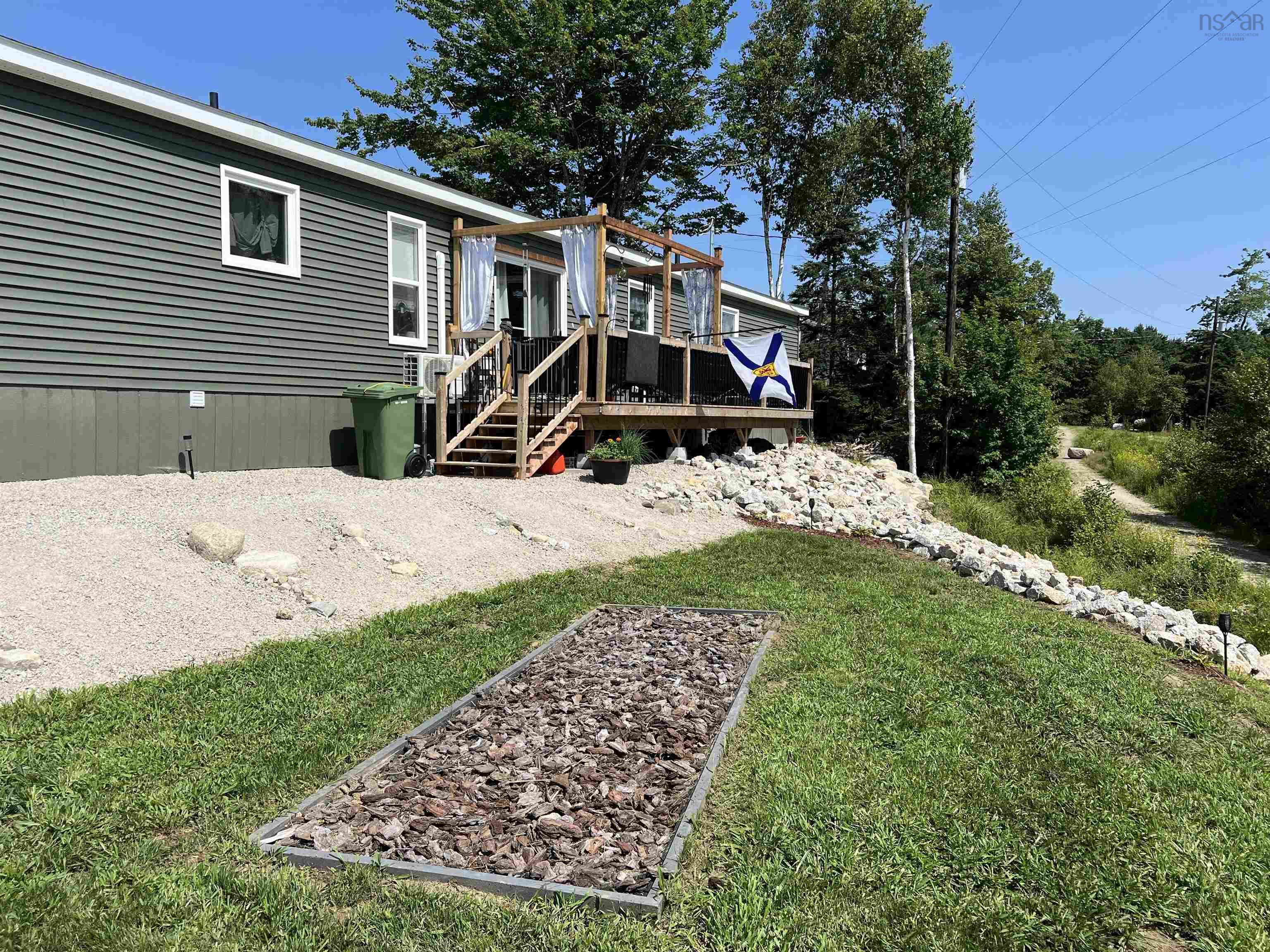 $300,000.00: 83 Appletree Drive, Windsor Road