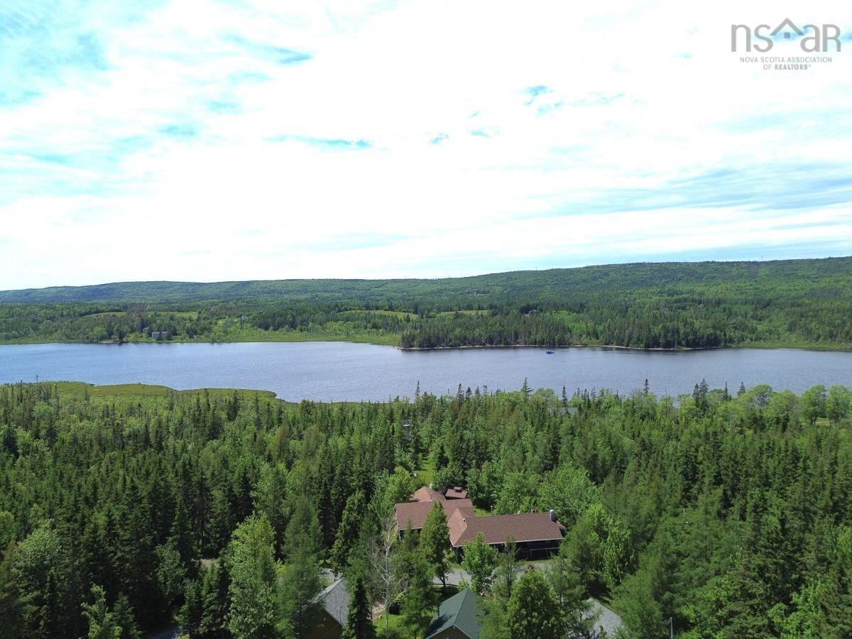 $1,250,000.00: 1,6-8,10,12-17 48/74 Jack Daniels Lane, Juniper Mountain