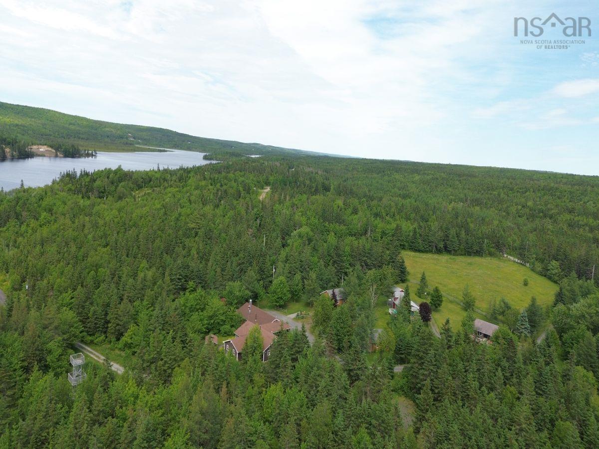 $1,250,000.00: 1,6-8,10,12-17 48/74 Jack Daniels Lane, Juniper Mountain