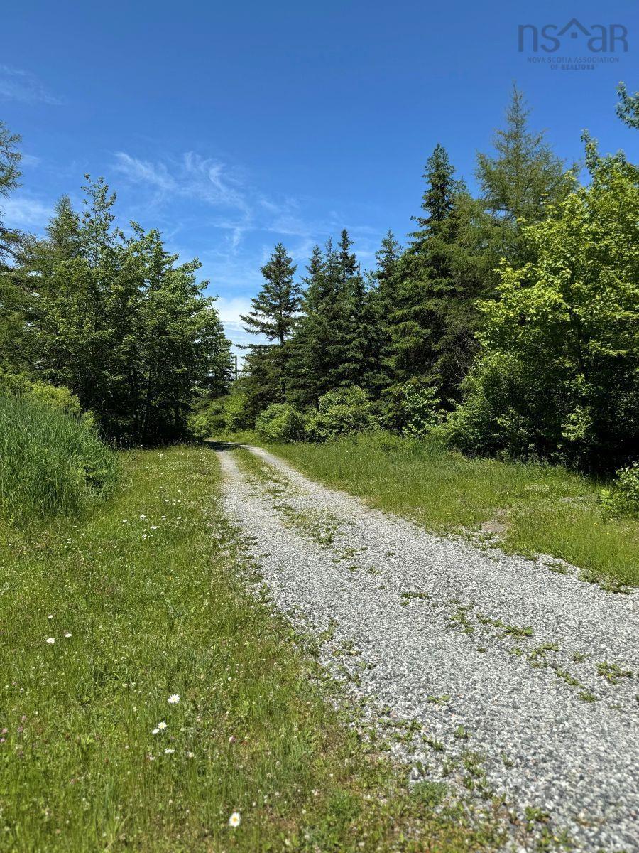 $1,250,000.00: 1,6-8,10,12-17 48/74 Jack Daniels Lane, Juniper Mountain