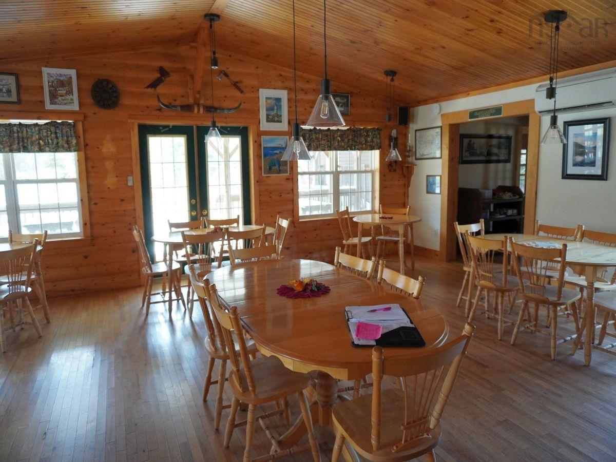 $1,250,000.00: 1,6-8,10,12-17 48/74 Jack Daniels Lane, Juniper Mountain