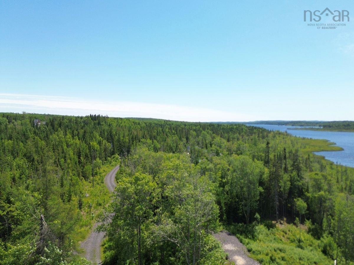 $1,250,000.00: 1,6-8,10,12-17 48/74 Jack Daniels Lane, Juniper Mountain