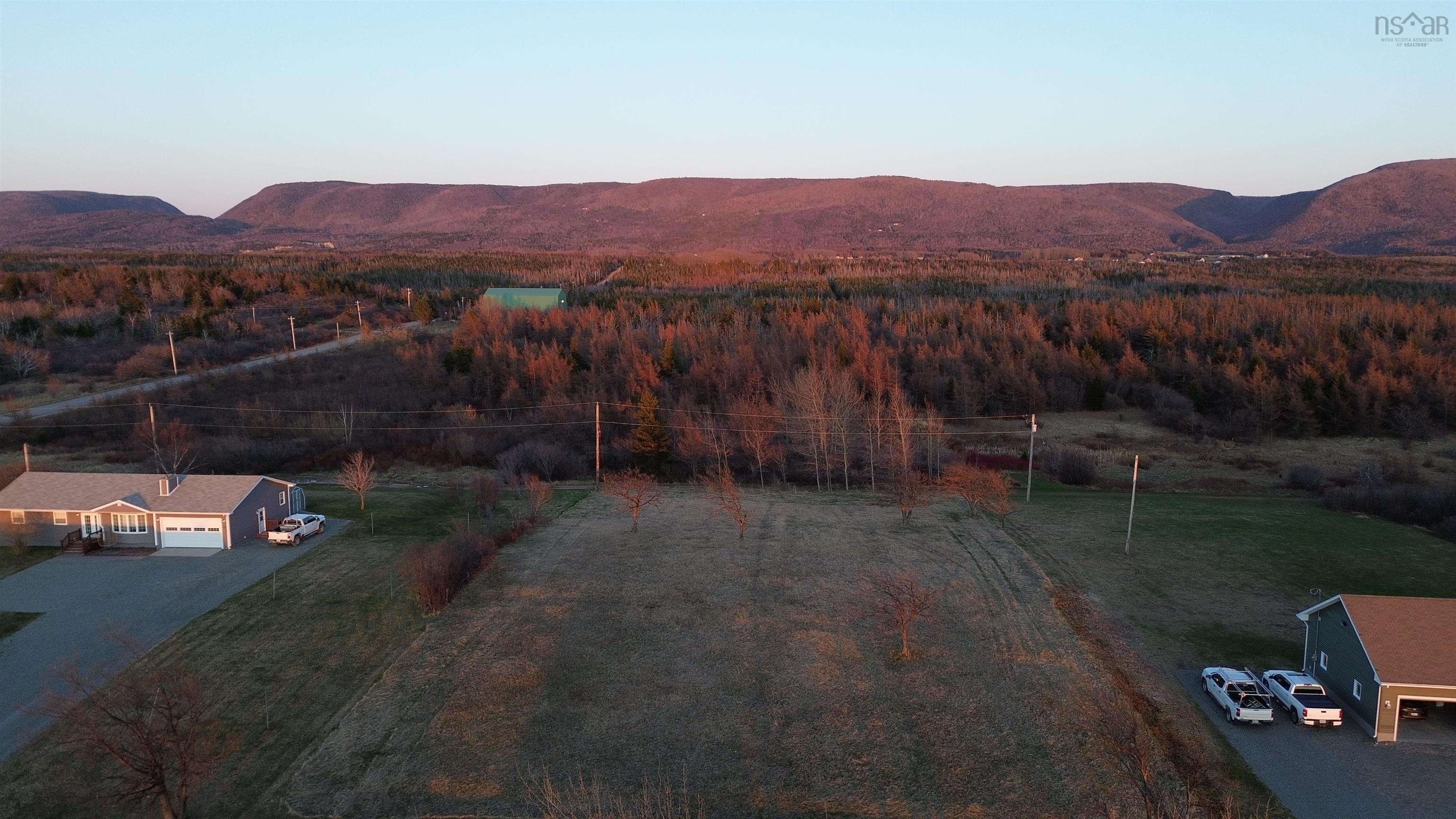 $75,000.00: Lot 5 Cabot Trail, Chéticamp