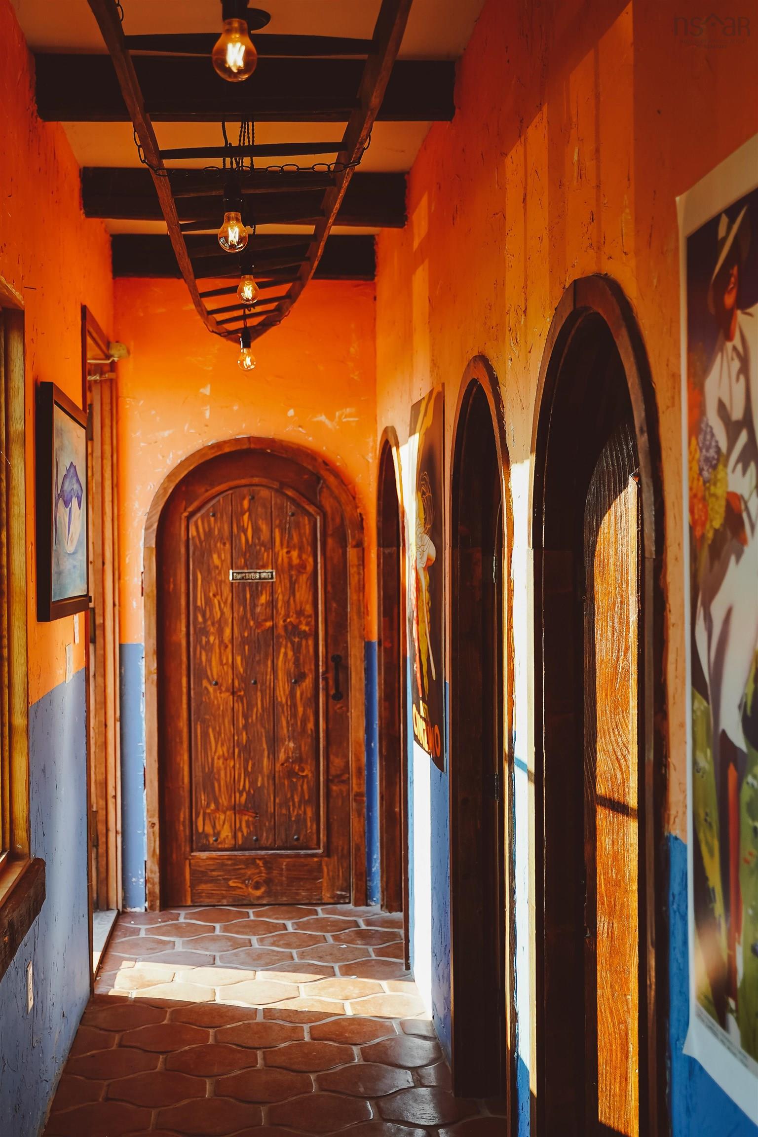 $1,100,000.00: 4495 14 Highway, Windsor Forks