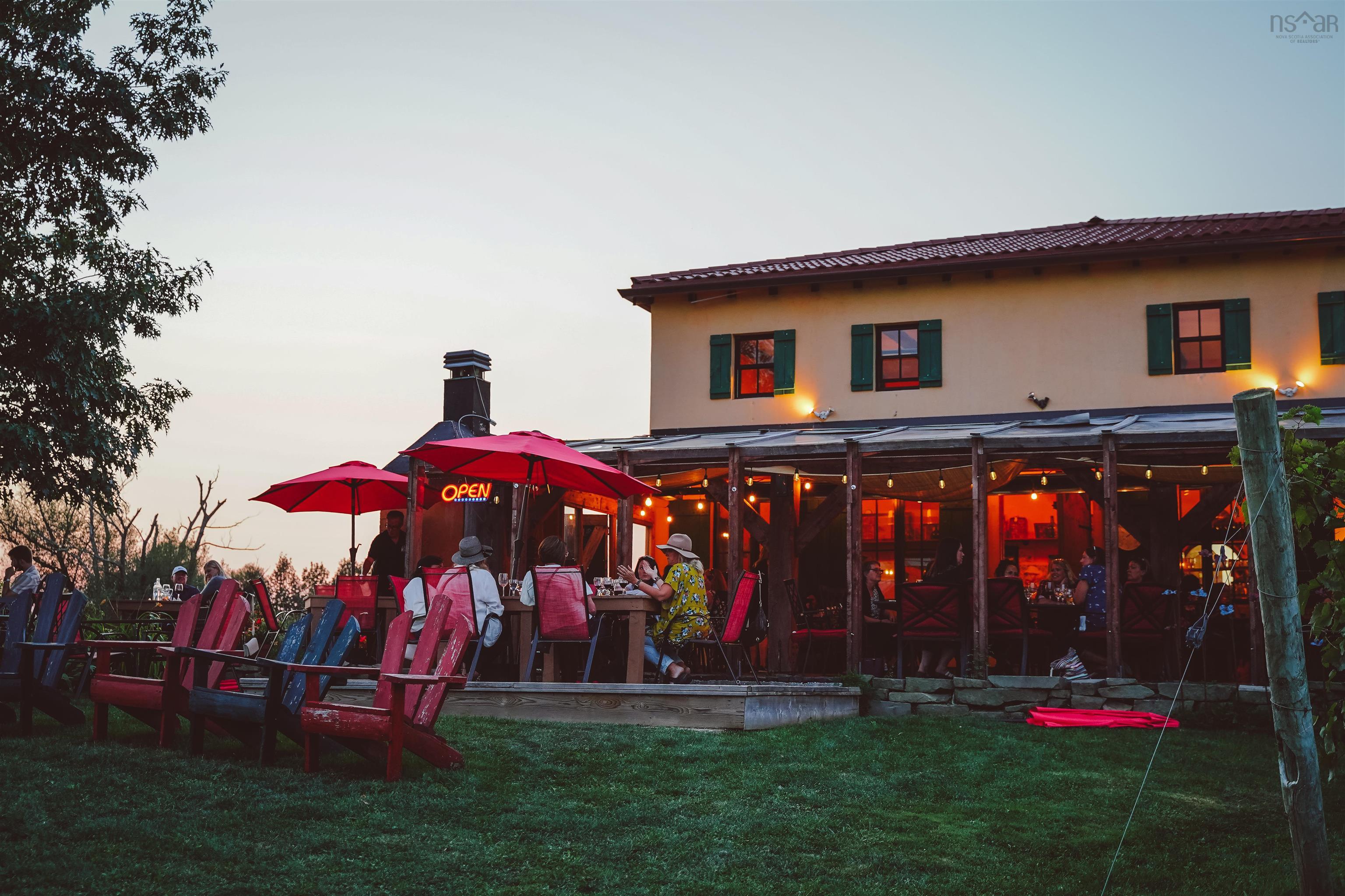 $1,100,000.00: 4495 14 Highway, Windsor Forks