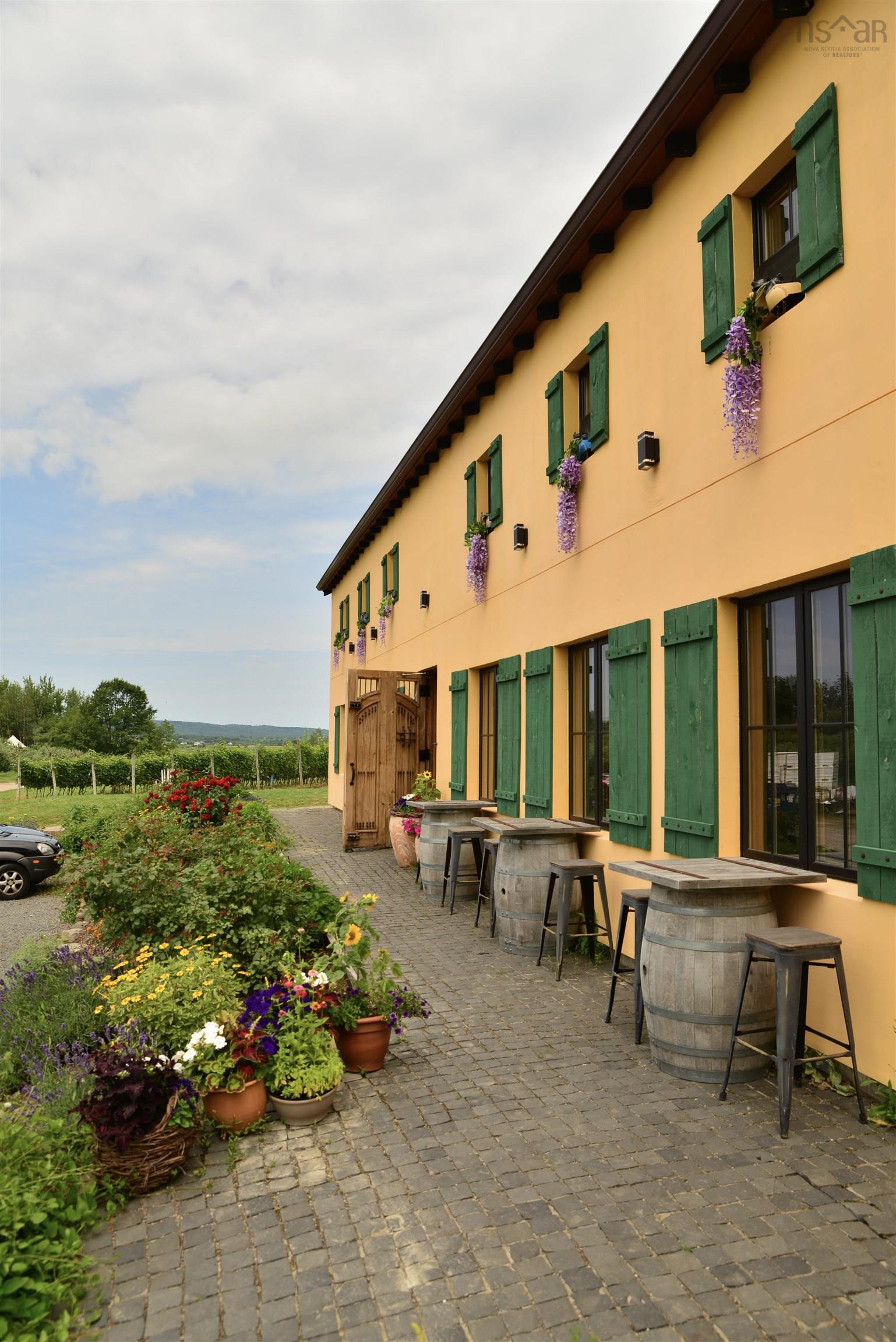 $1,100,000.00: 4495 14 Highway, Windsor Forks