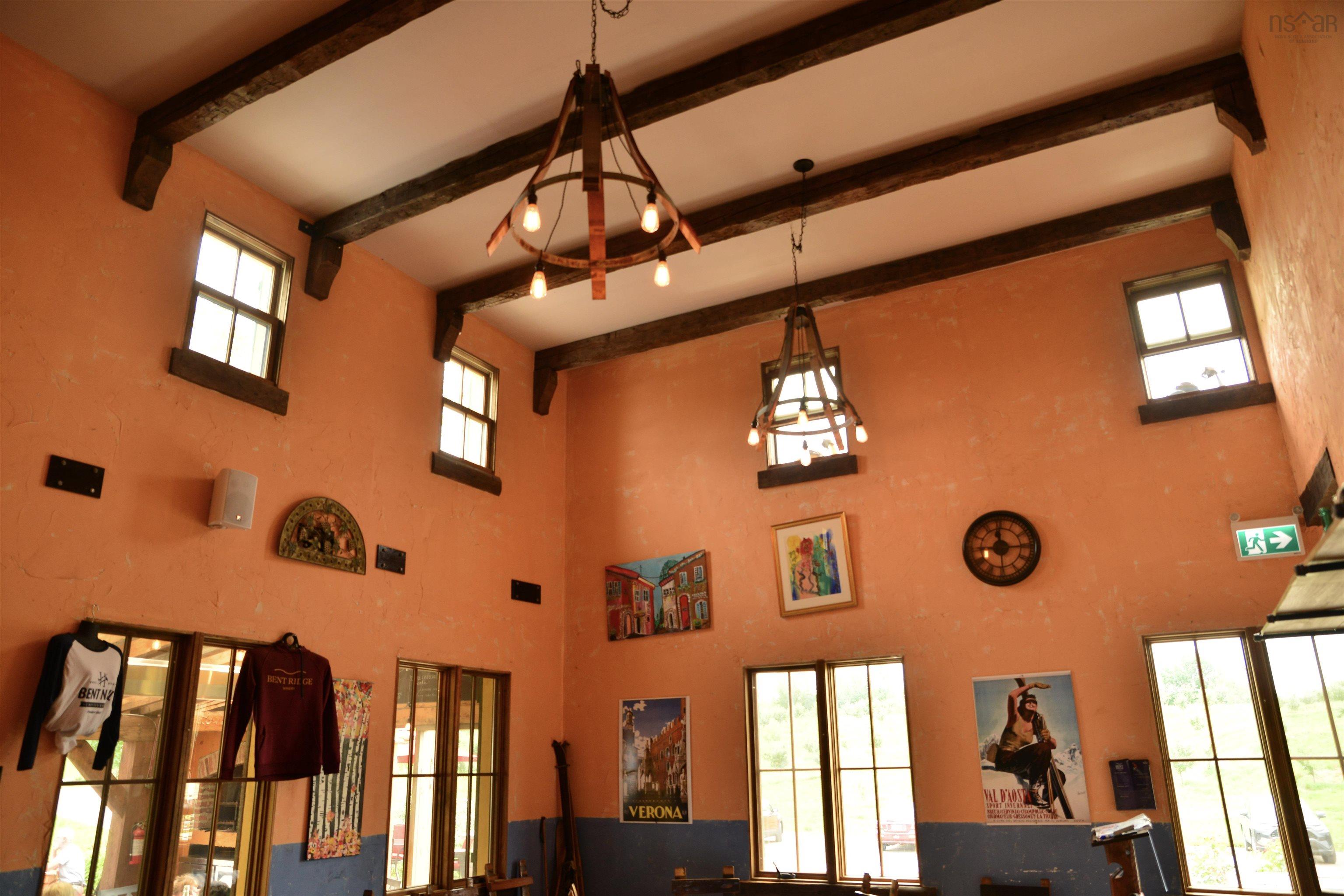 $1,100,000.00: 4495 14 Highway, Windsor Forks