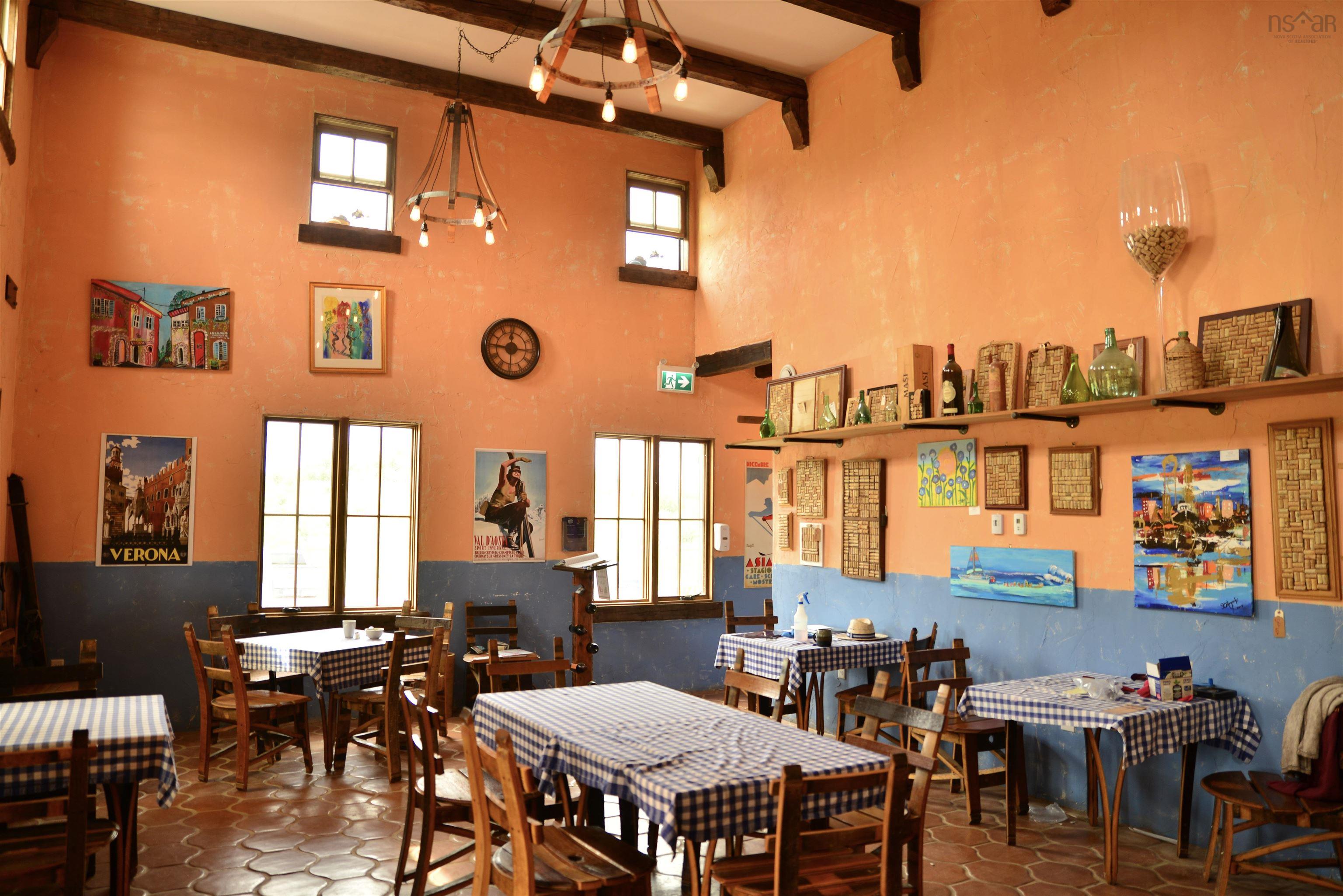 $1,100,000.00: 4495 14 Highway, Windsor Forks