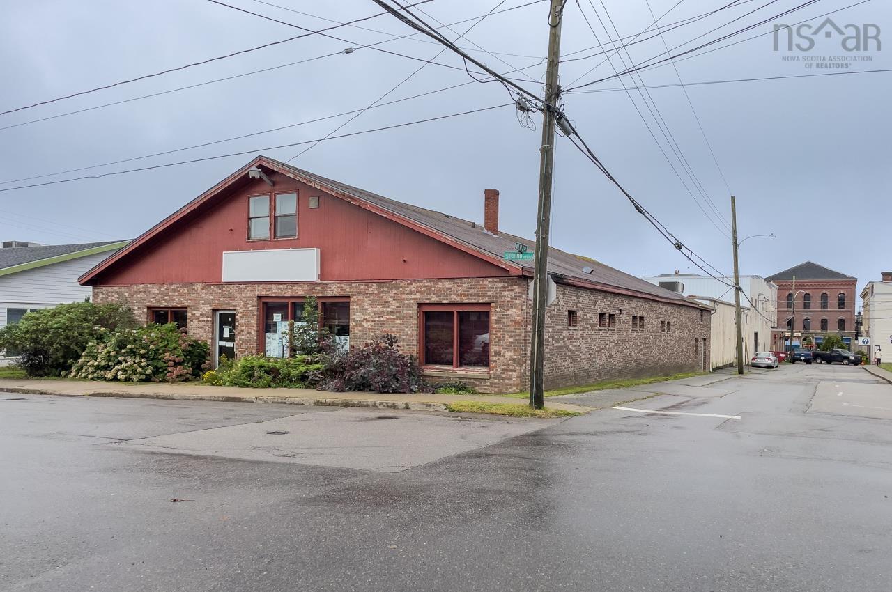 $369,000.00: 2 Second & Alma Street, Yarmouth