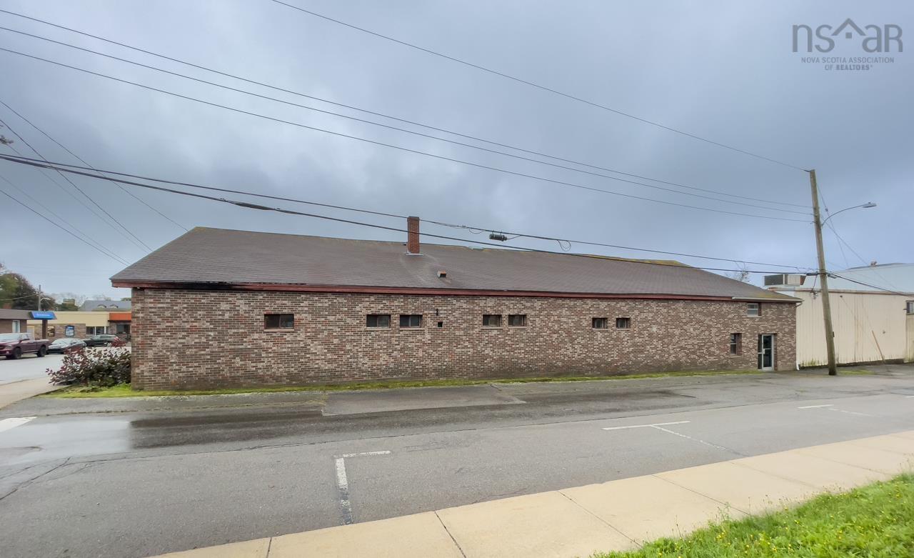 $369,000.00: 2 Second & Alma Street, Yarmouth