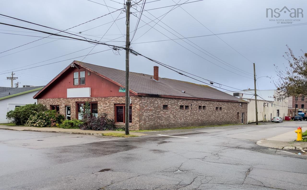 $369,000.00: 2 Second & Alma Street, Yarmouth