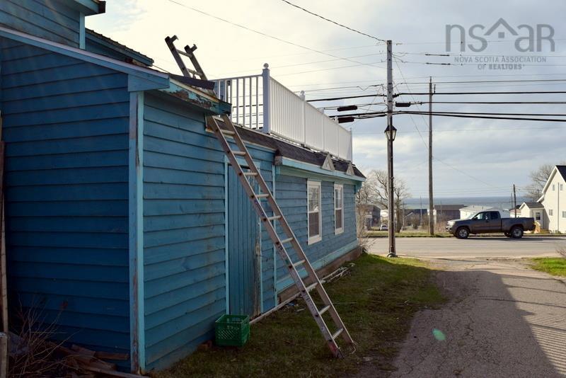 $549,000.00: 15832 Central Avenue, Inverness