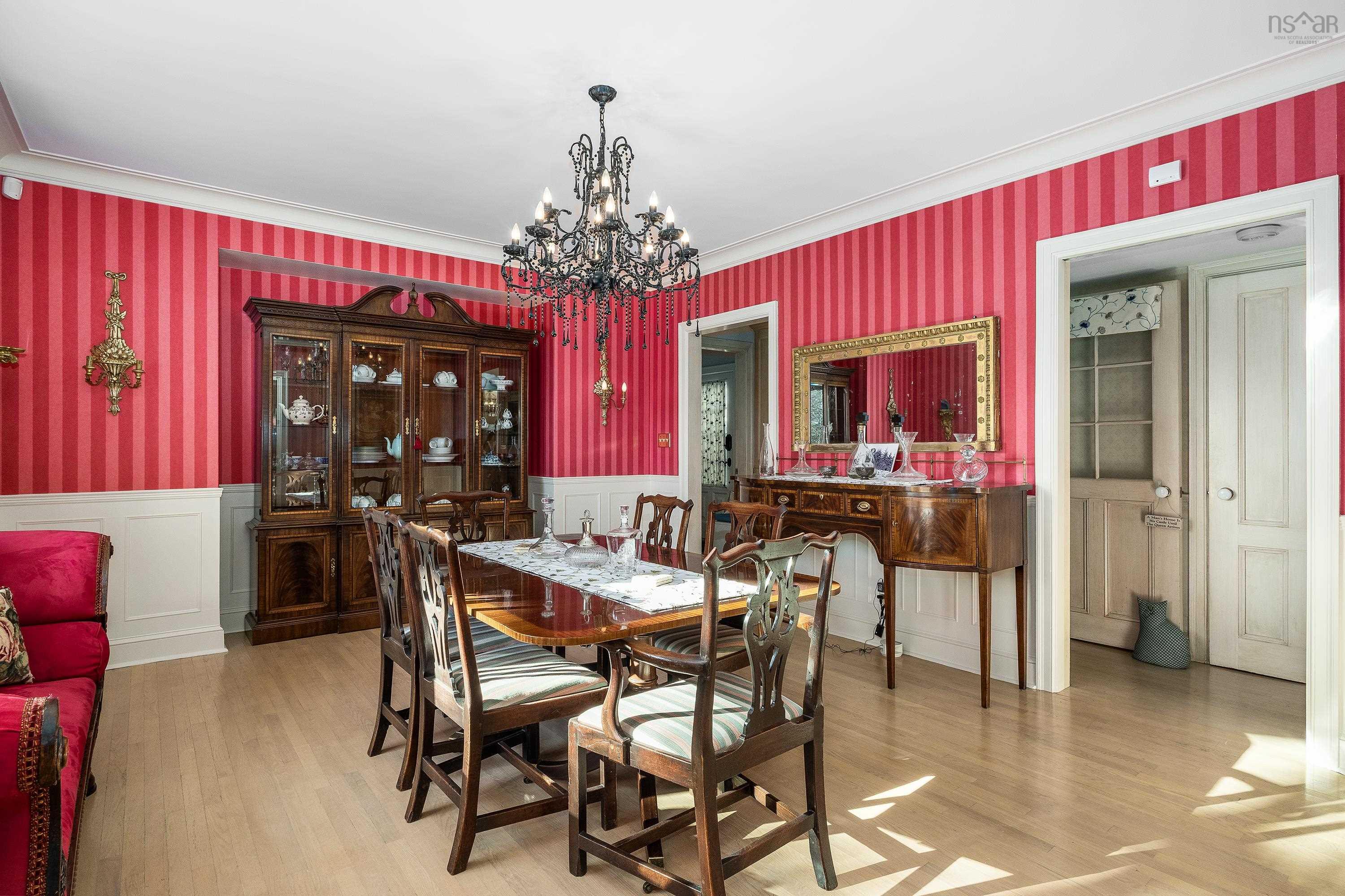 $7,995,000.00: 1462 Thornvale Avenue, Halifax