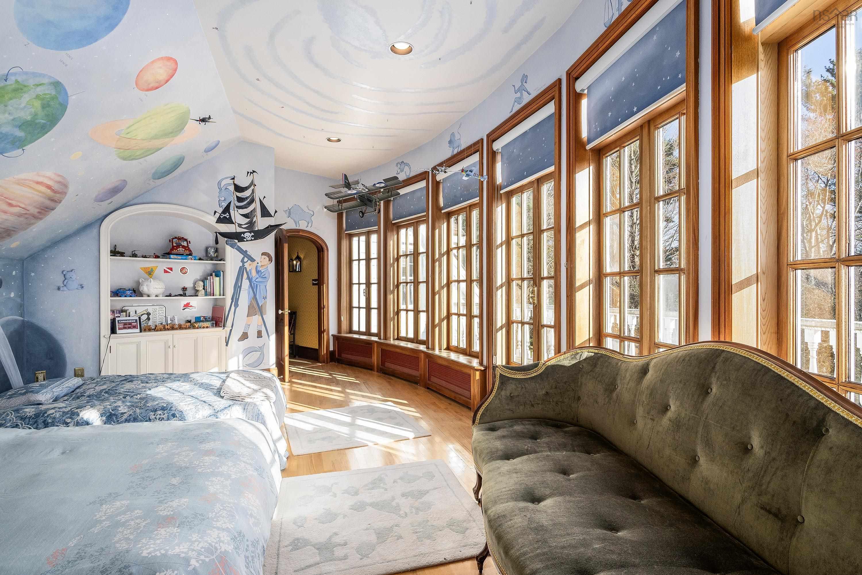 $7,995,000.00: 1462 Thornvale Avenue, Halifax