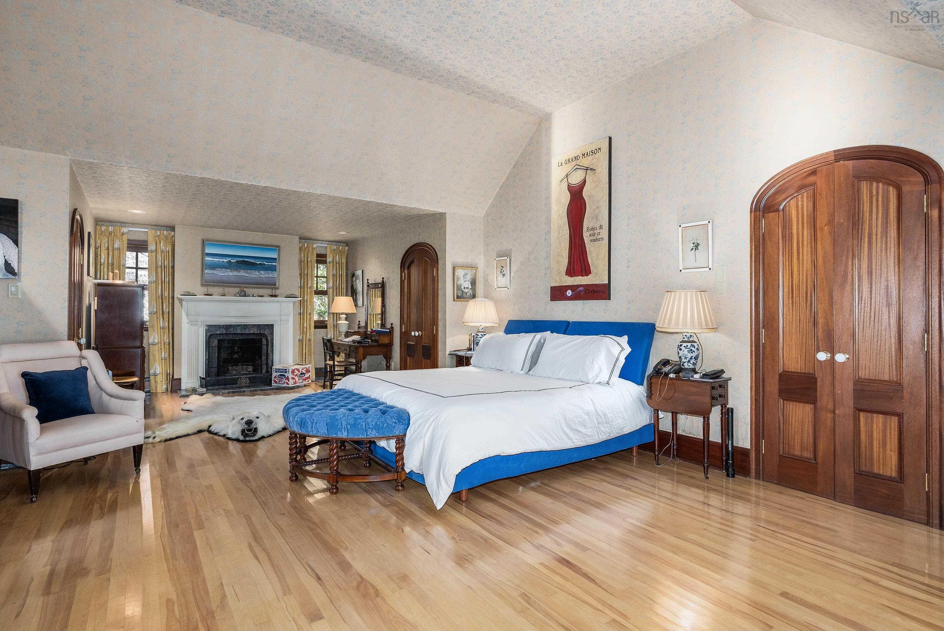 $7,995,000.00: 1462 Thornvale Avenue, Halifax
