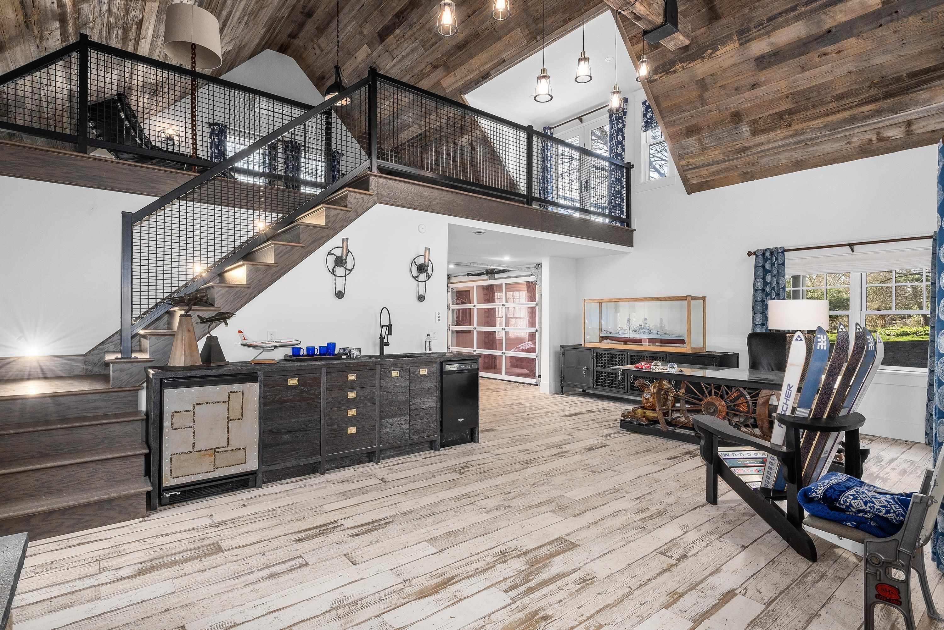 $7,995,000.00: 1462 Thornvale Avenue, Halifax