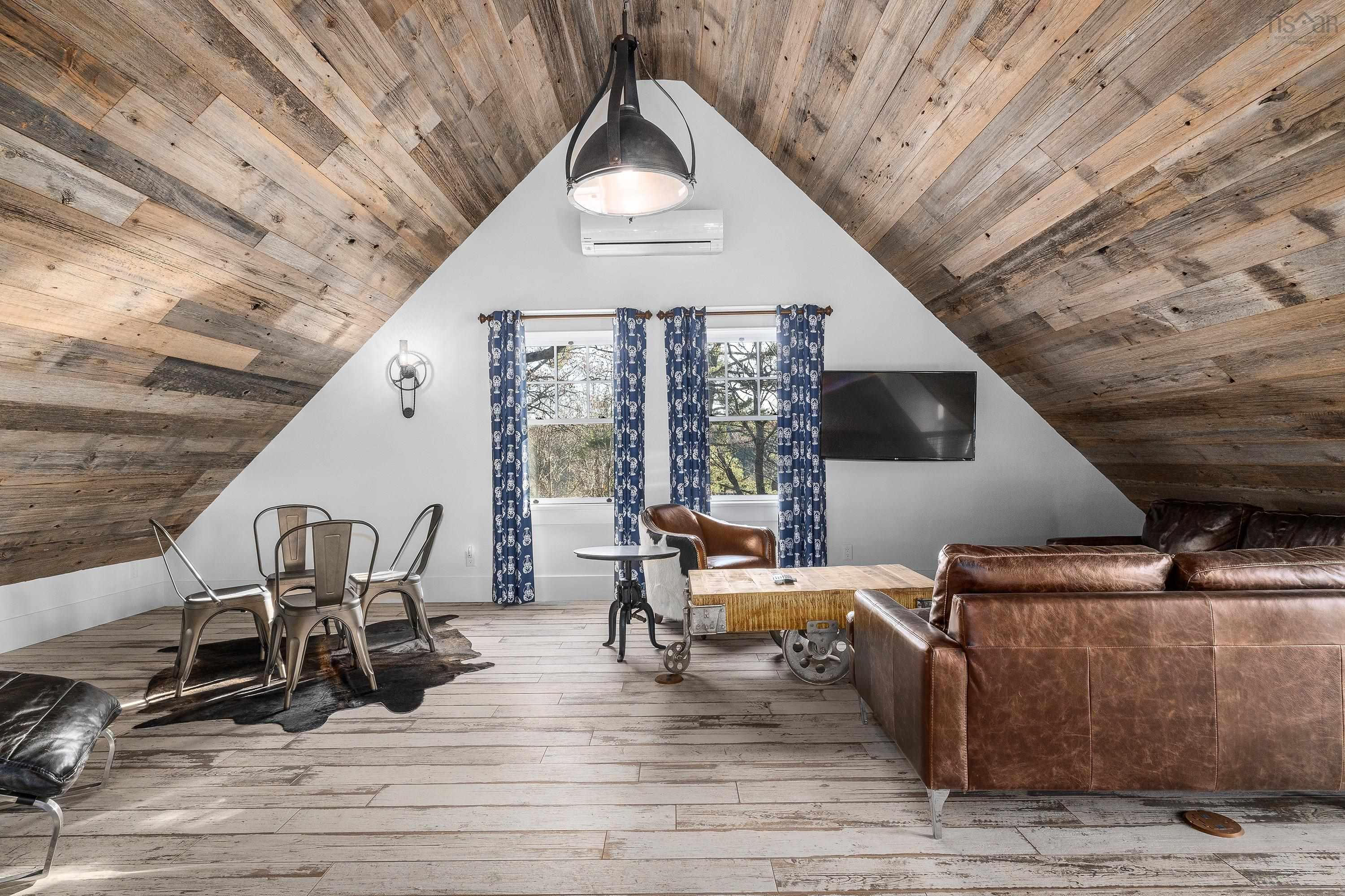 $7,995,000.00: 1462 Thornvale Avenue, Halifax
