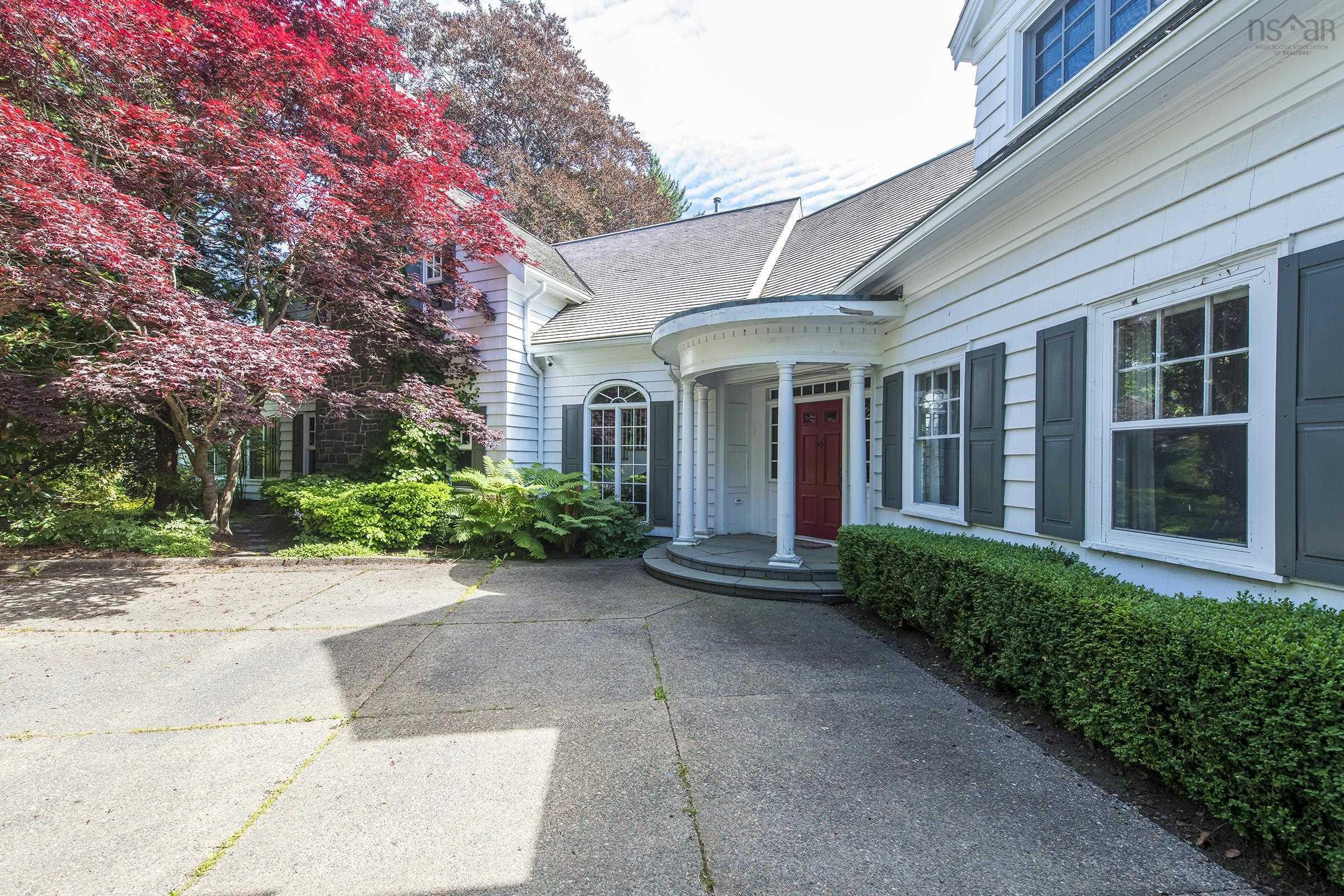$7,995,000.00: 1462 Thornvale Avenue, Halifax
