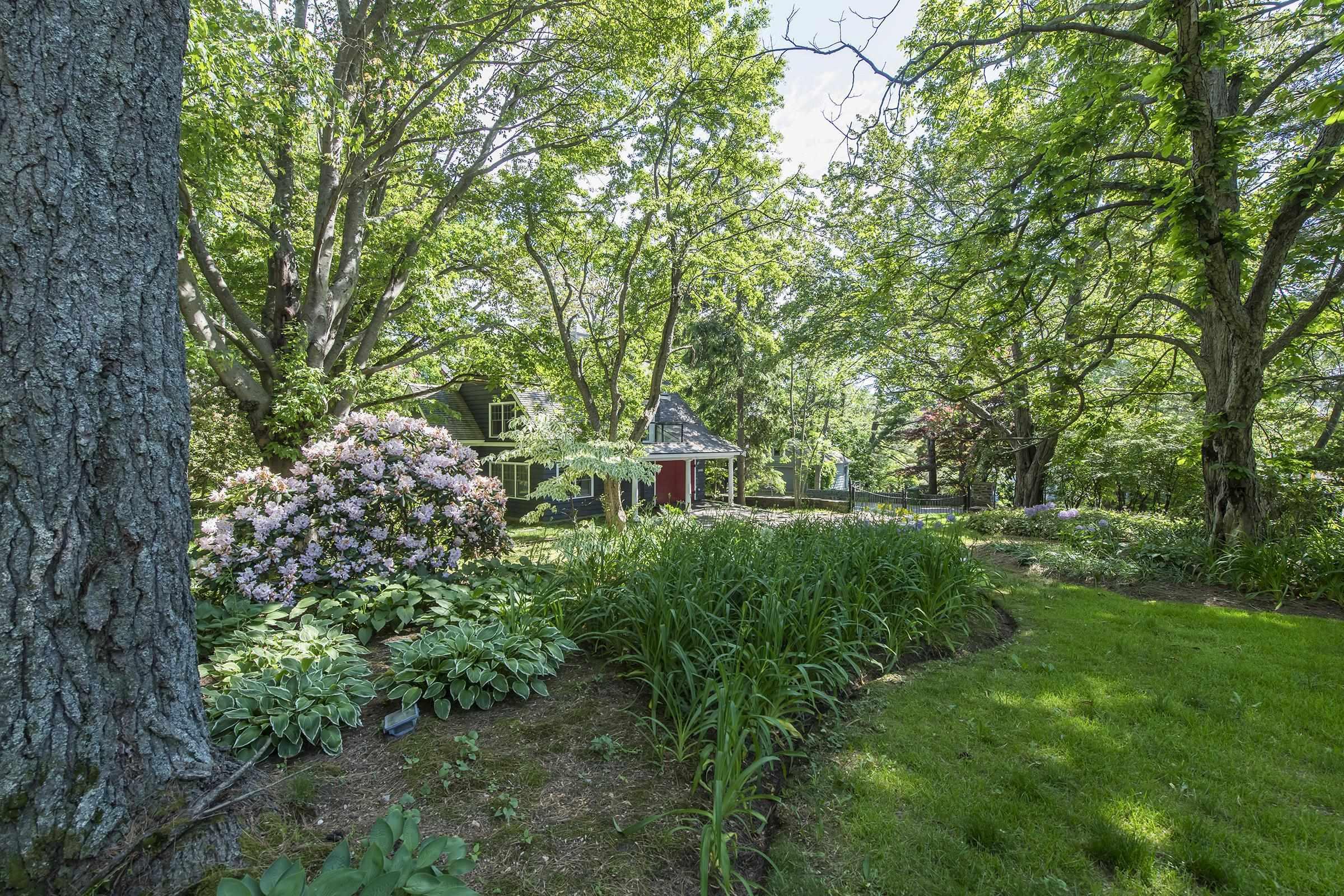 $7,995,000.00: 1462 Thornvale Avenue, Halifax