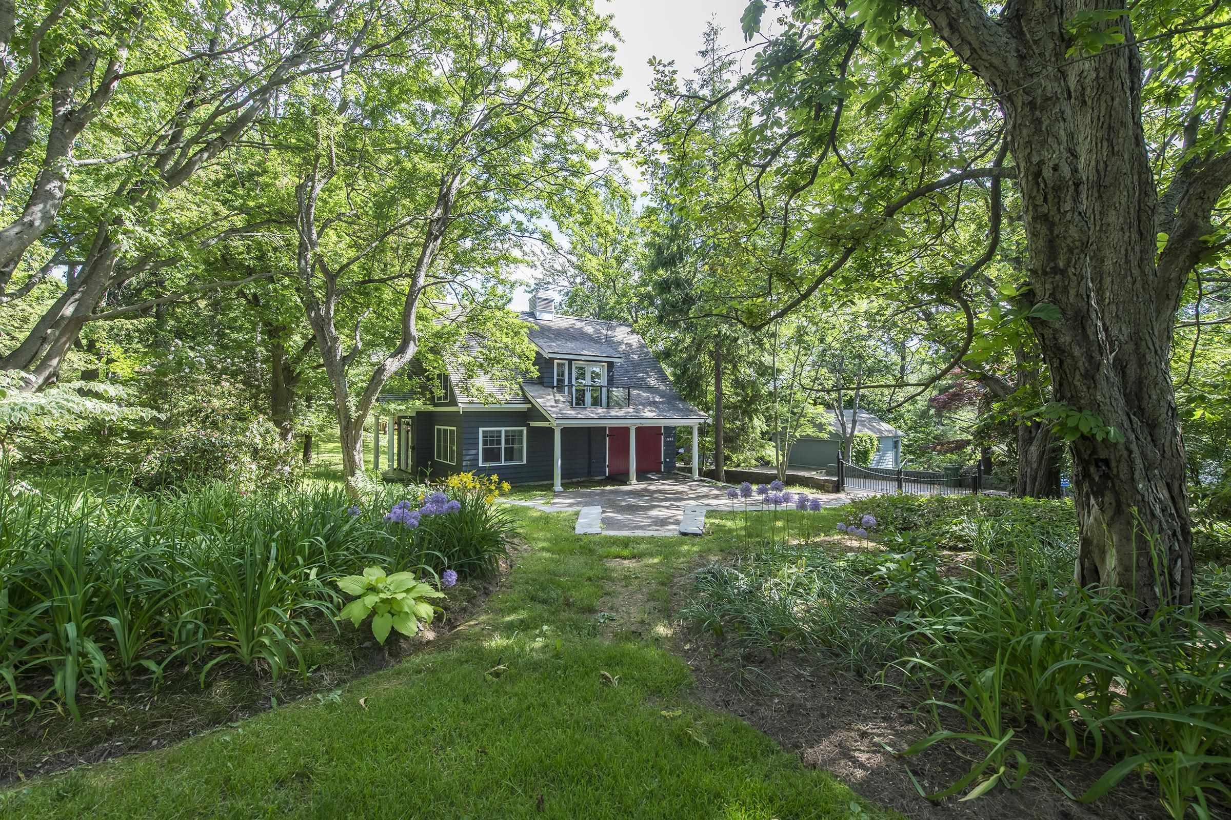 $7,995,000.00: 1462 Thornvale Avenue, Halifax
