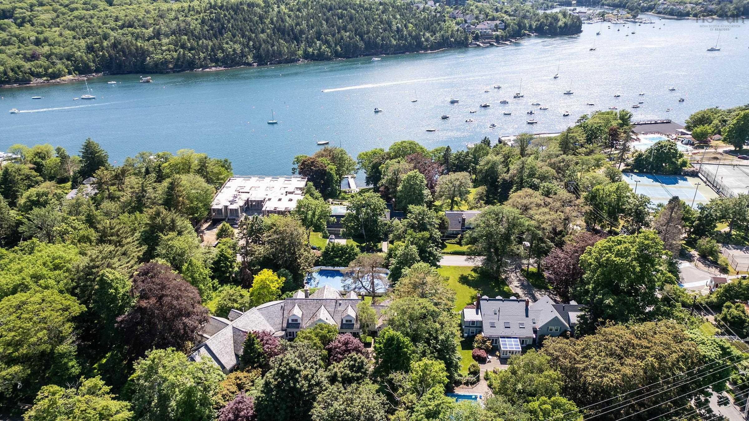 $7,995,000.00: 1462 Thornvale Avenue, Halifax