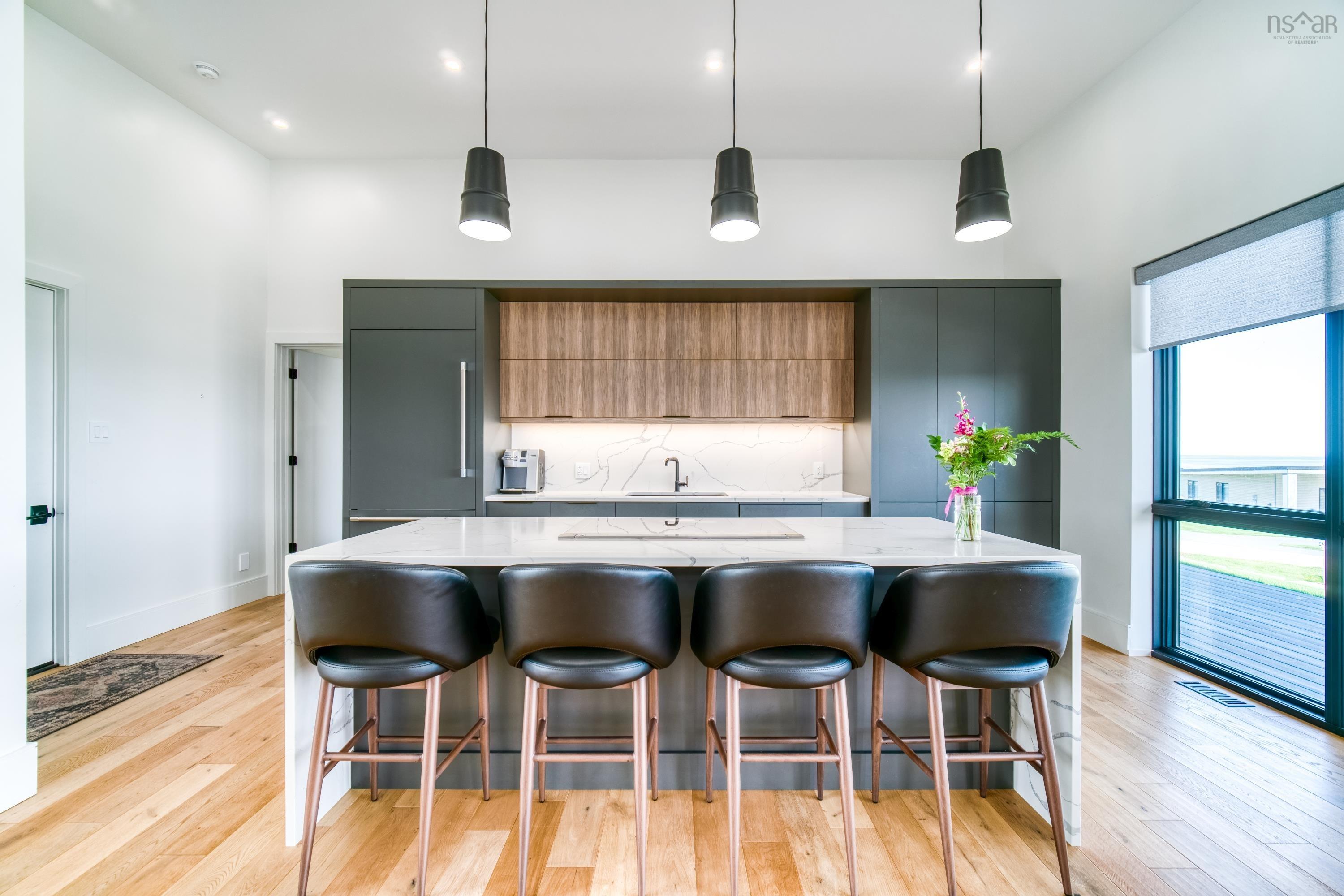 $1,650,000.00: 424 Mariners Way, Fox Harbour