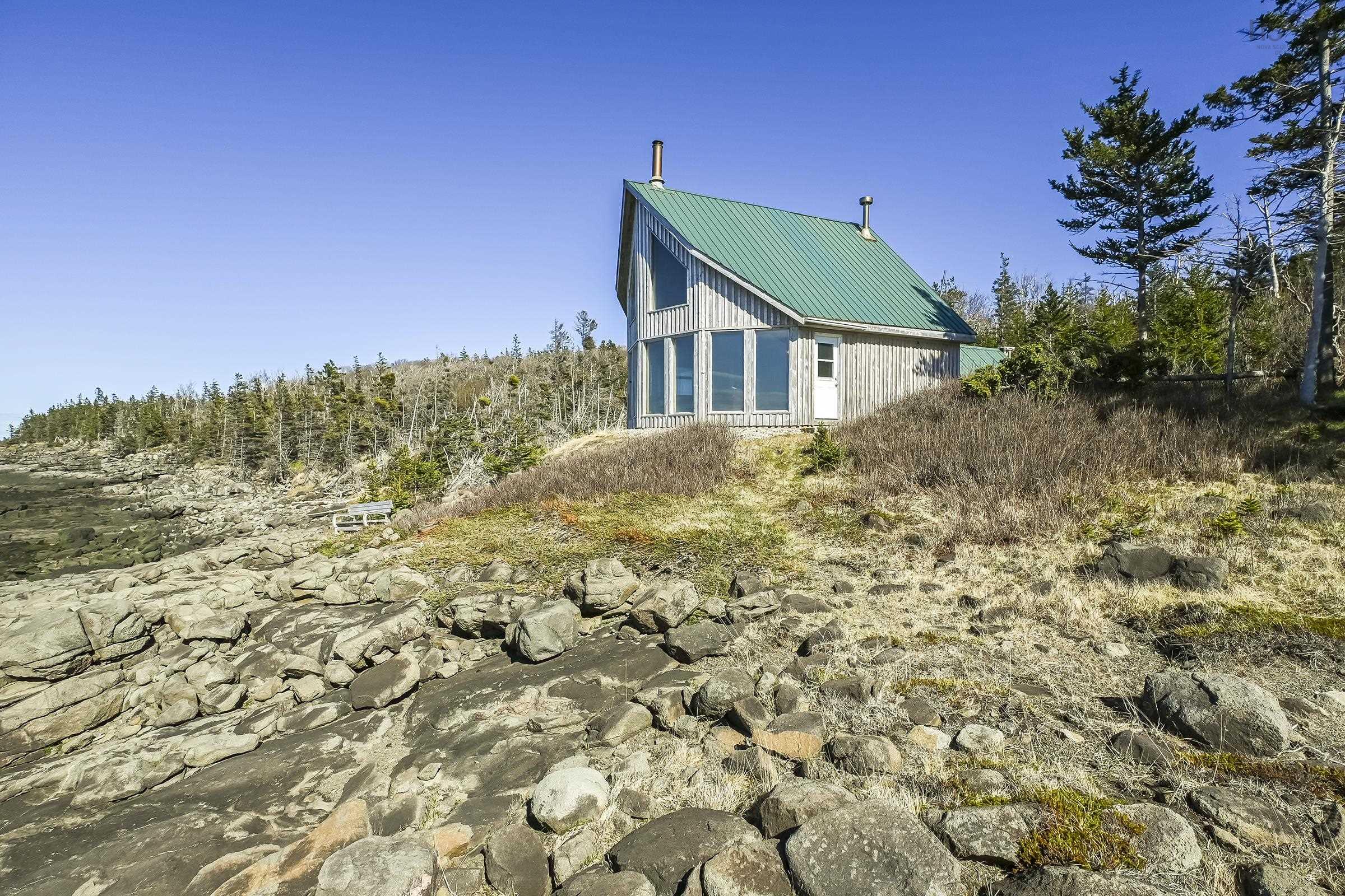 $399,000.00: 1195 Shore Road W, Delaps Cove