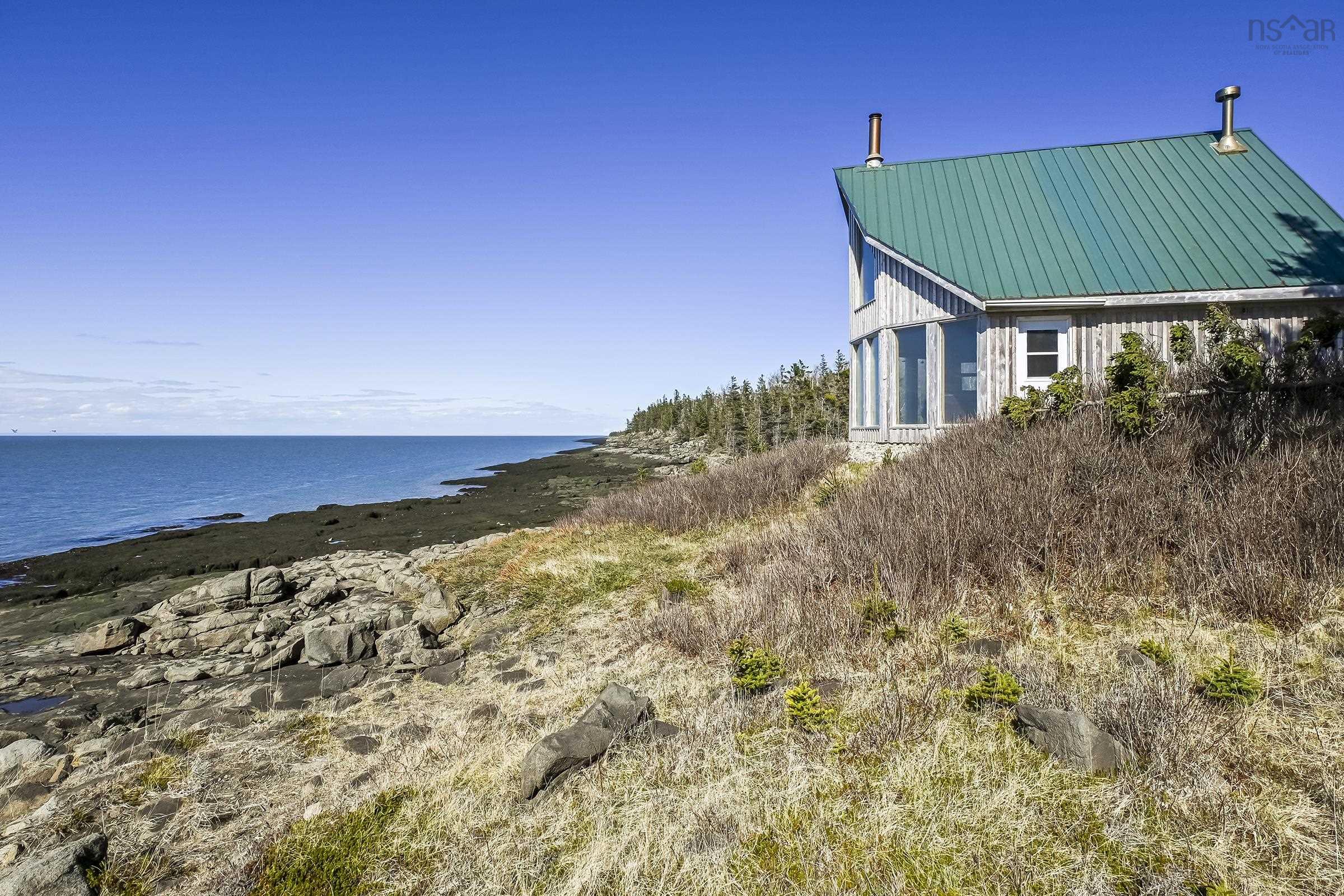 $399,000.00: 1195 Shore Road W, Delaps Cove