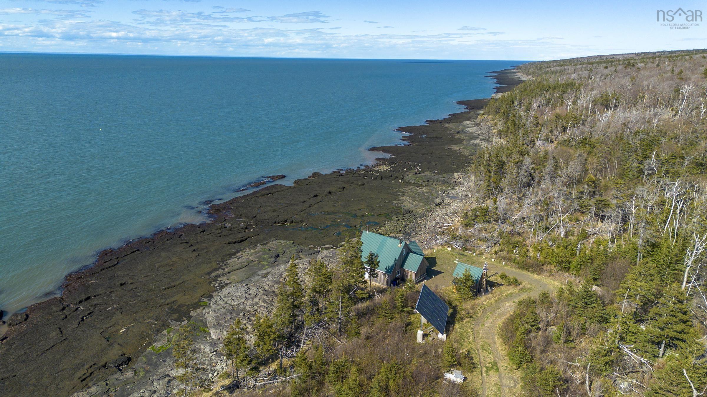 $399,000.00: 1195 Shore Road W, Delaps Cove