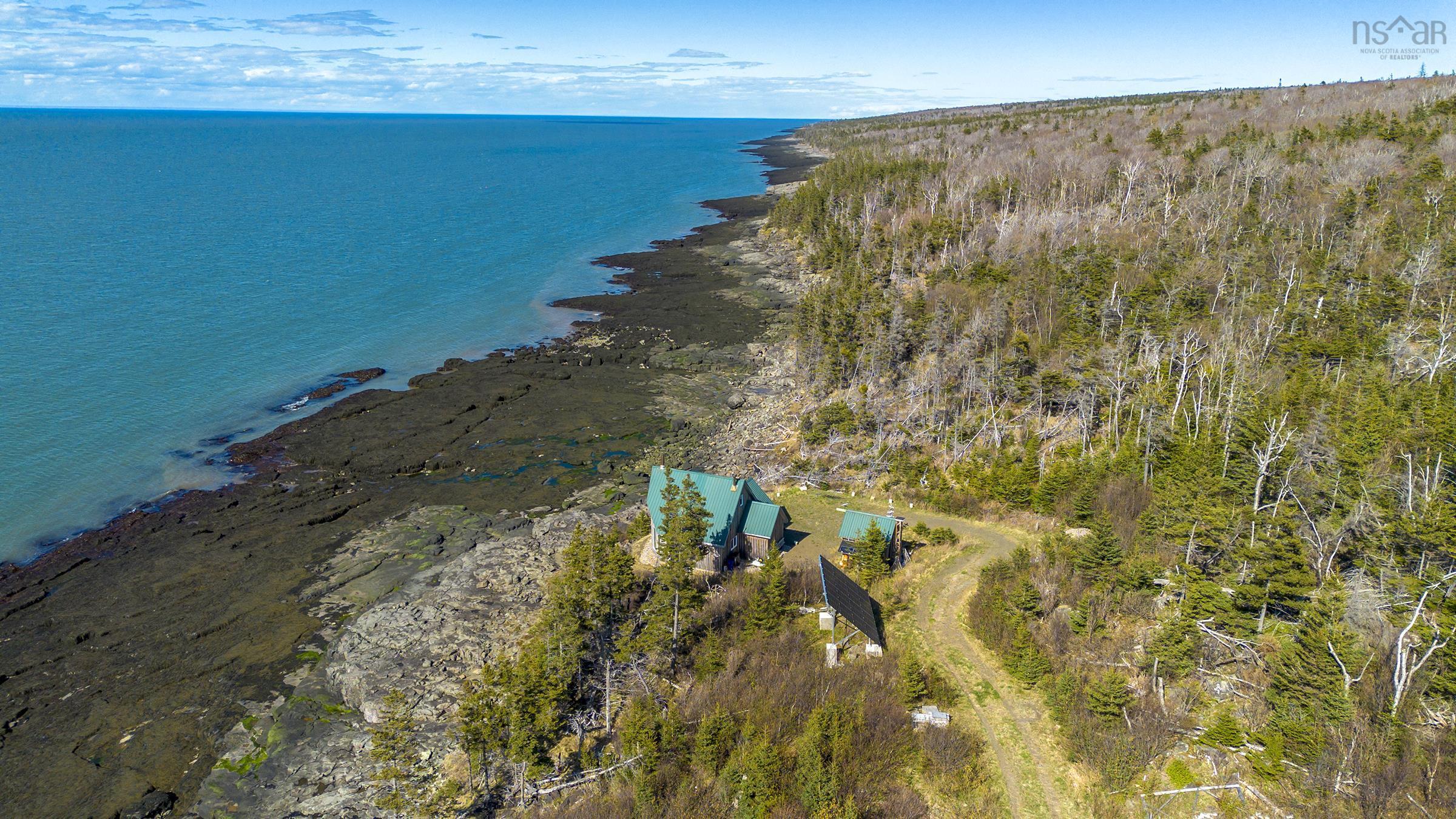 $399,000.00: 1195 Shore Road W, Delaps Cove