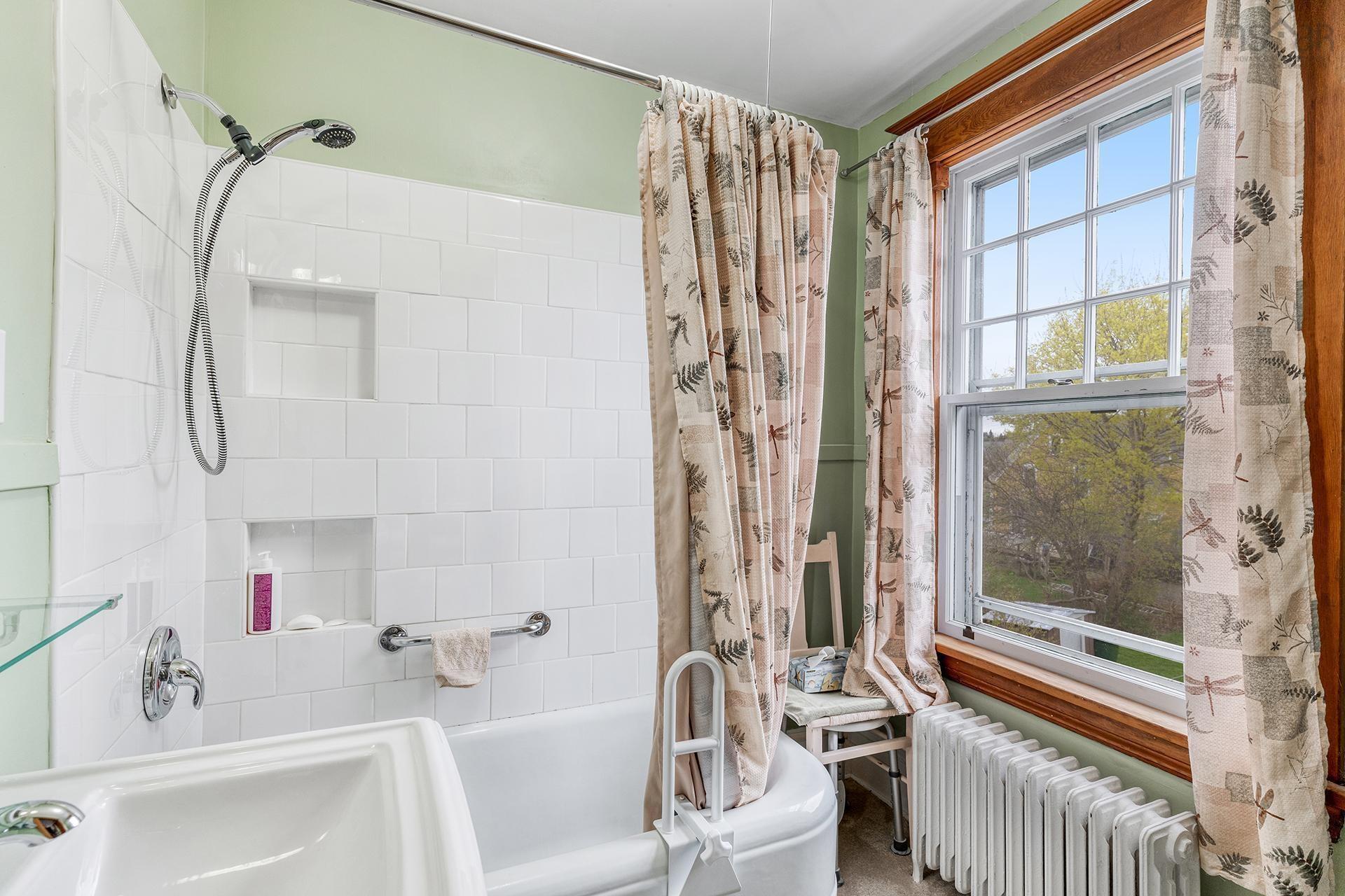 $599,000.00: 23 Broad Street, Lunenburg