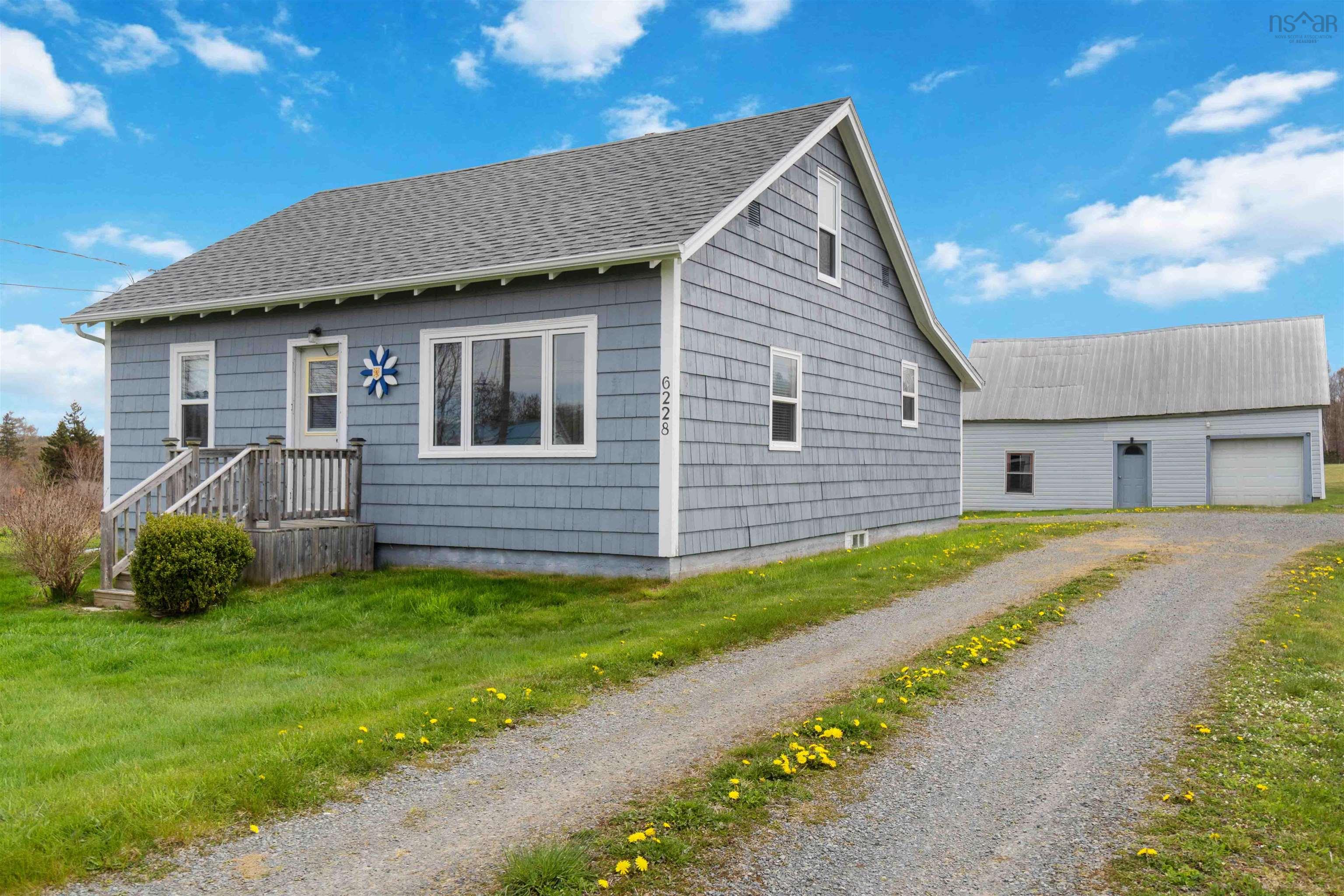 $229,999.00: 6228 Highway 101, Ashmore
