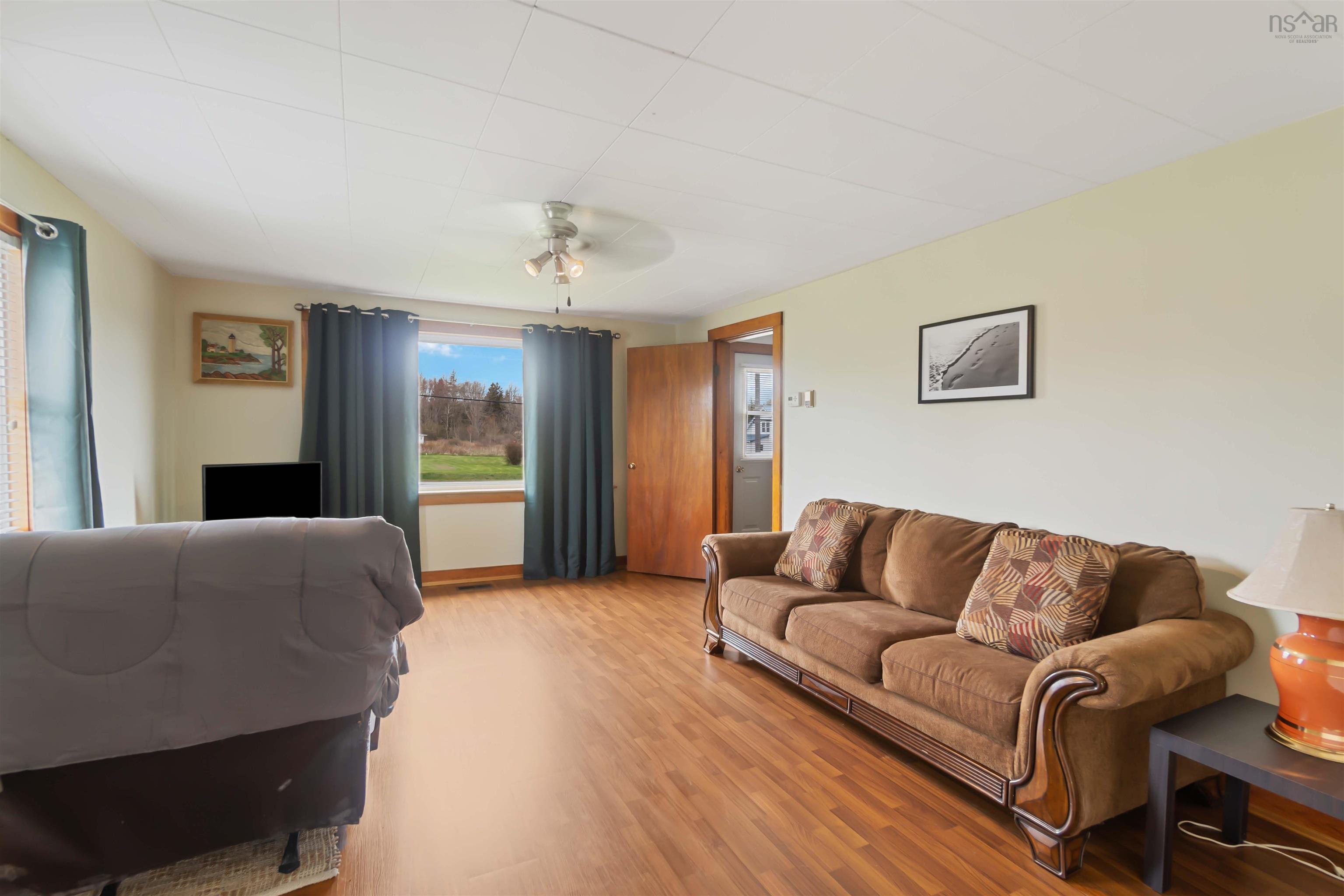 $229,999.00: 6228 Highway 101, Ashmore