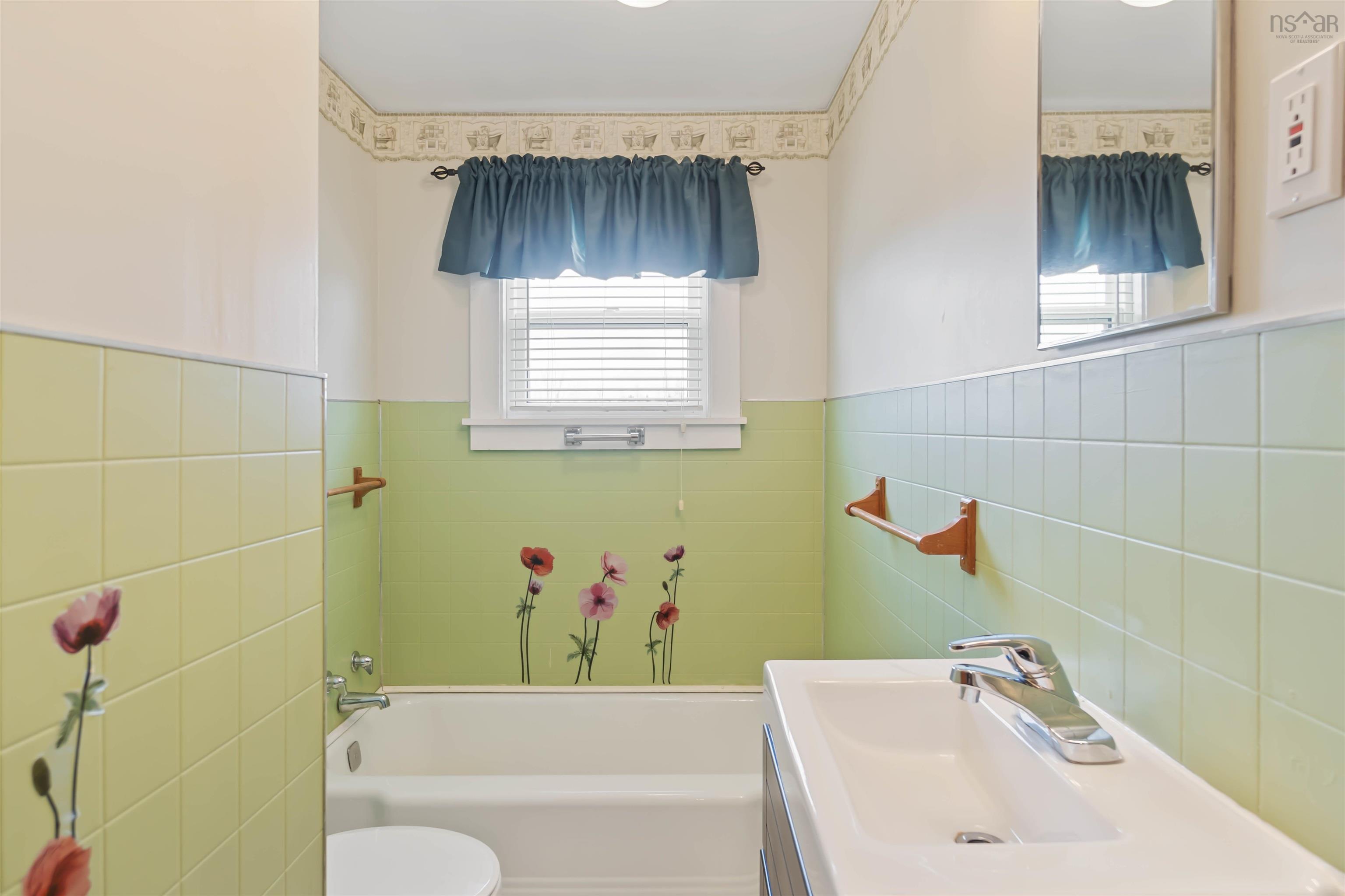 $229,999.00: 6228 Highway 101, Ashmore