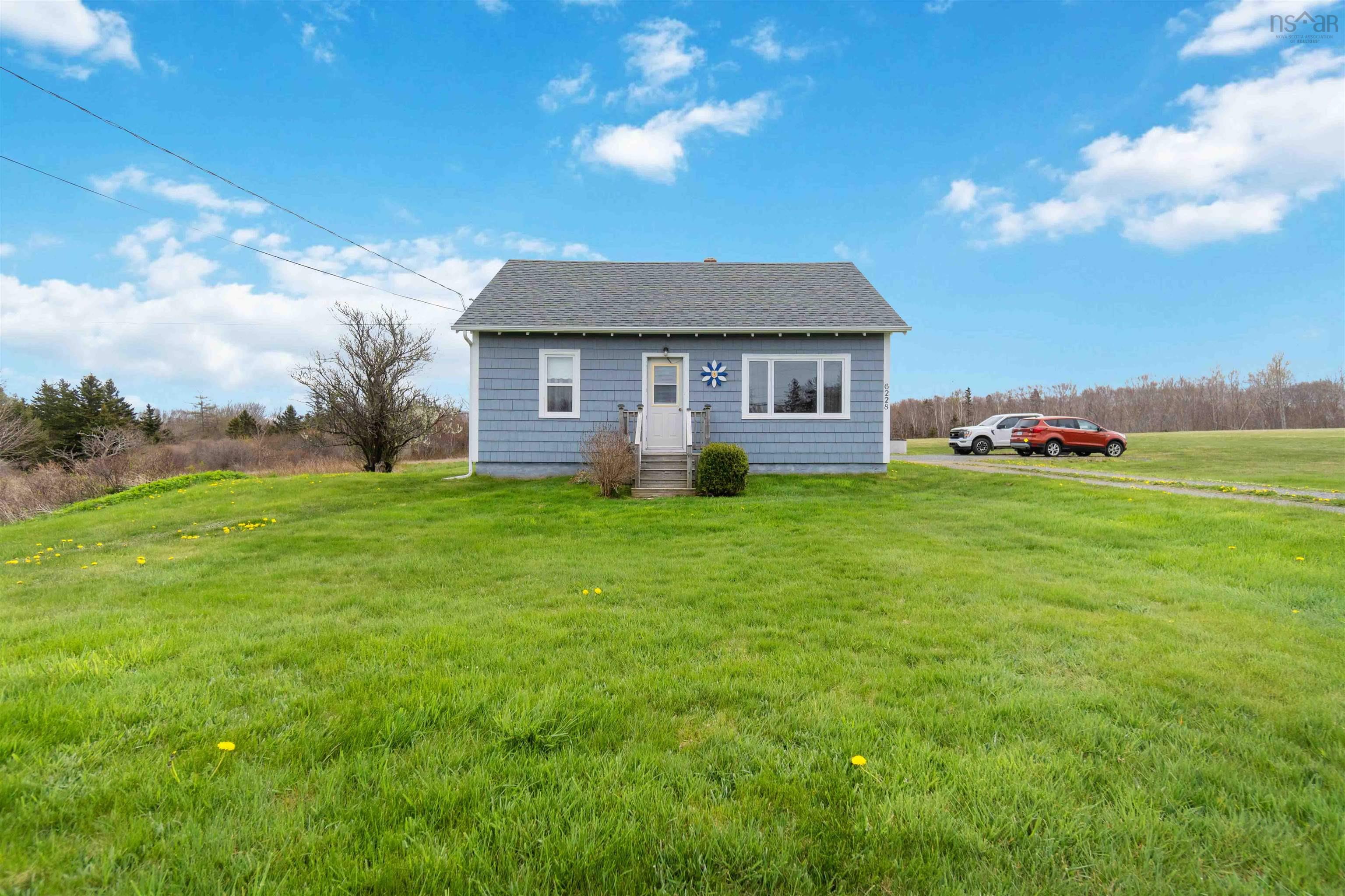 $229,999.00: 6228 Highway 101, Ashmore