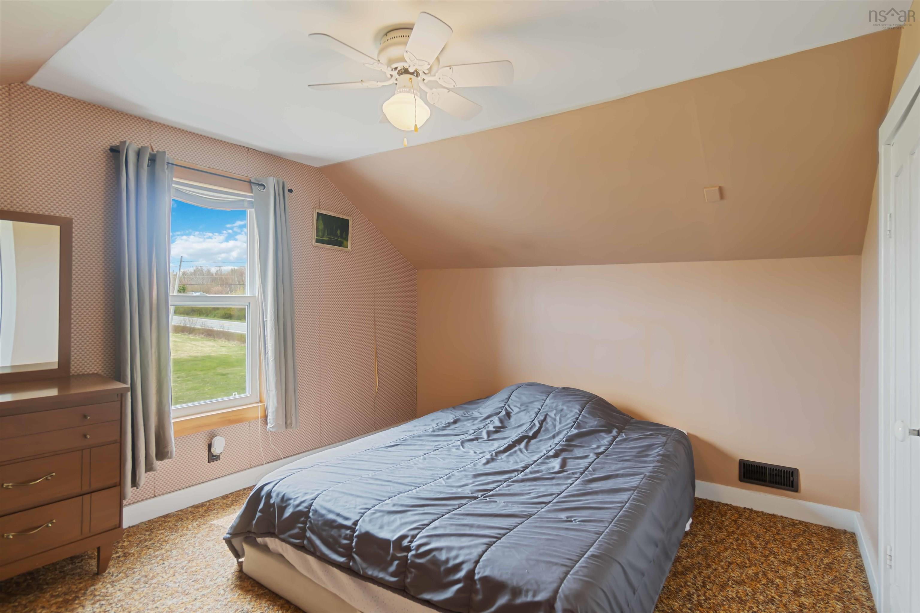 $229,999.00: 6228 Highway 101, Ashmore