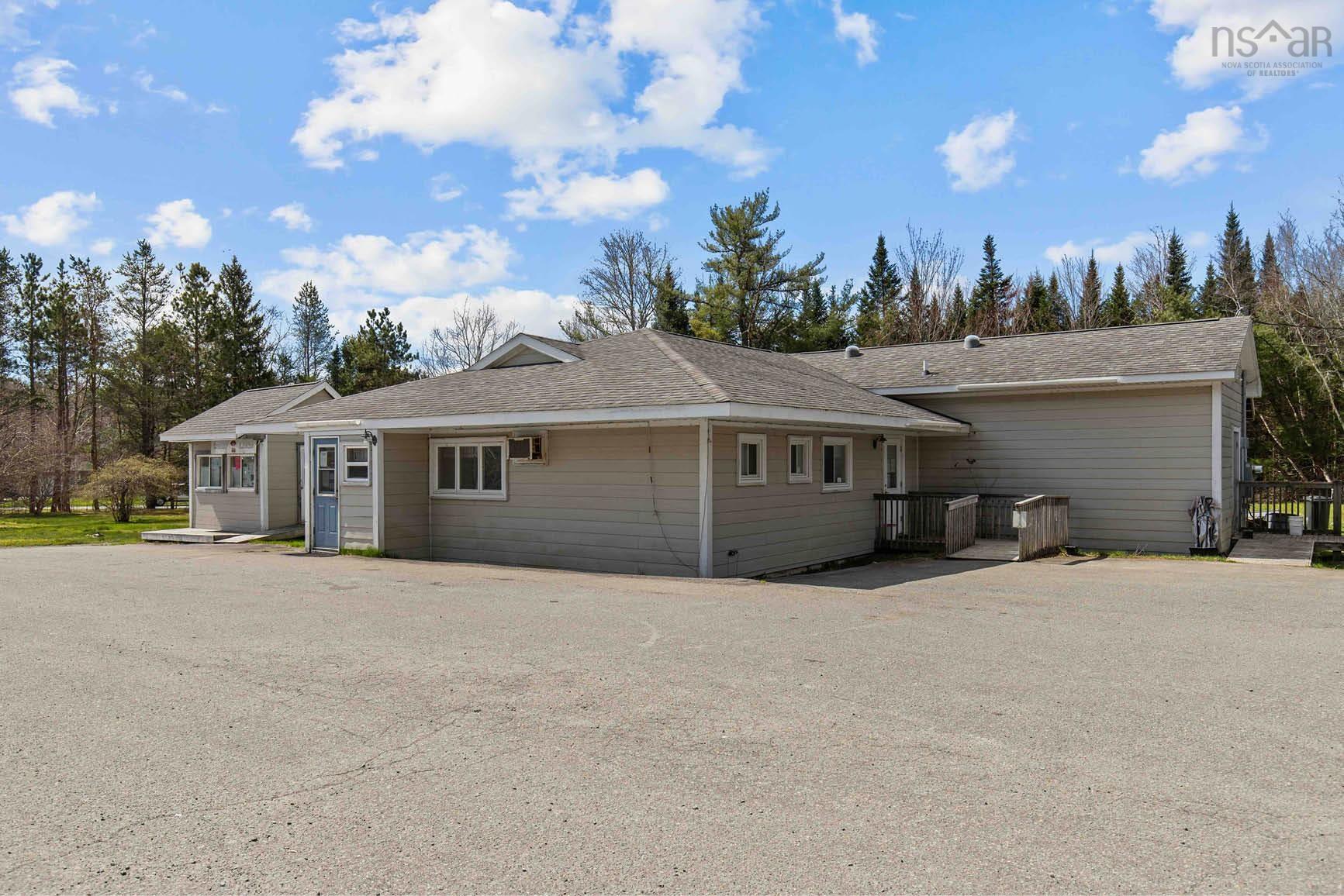 $299,900.00: 1671 Highway 10, Cookville