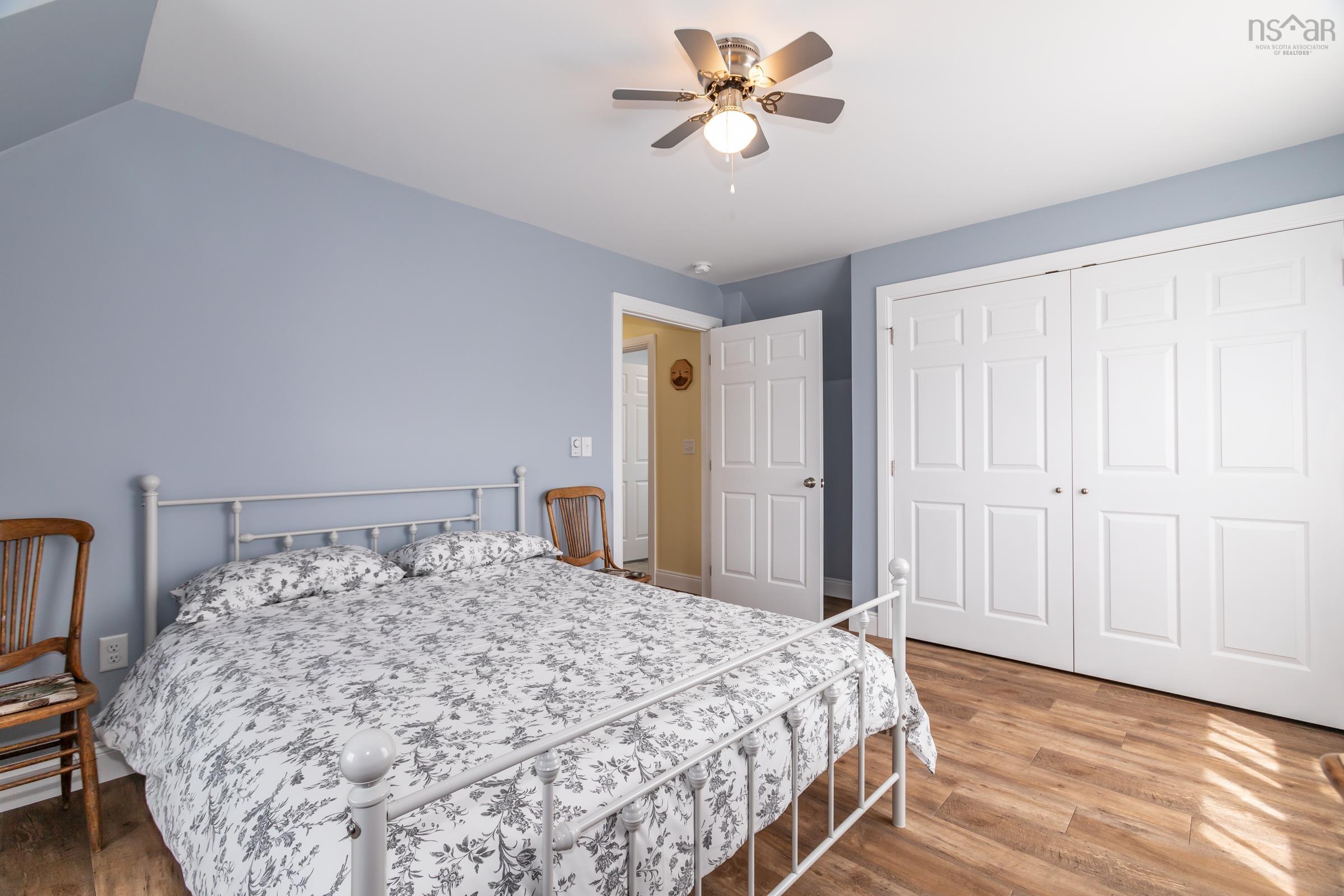 $399,950.00: 7295 Shore Road, Phinneys Cove