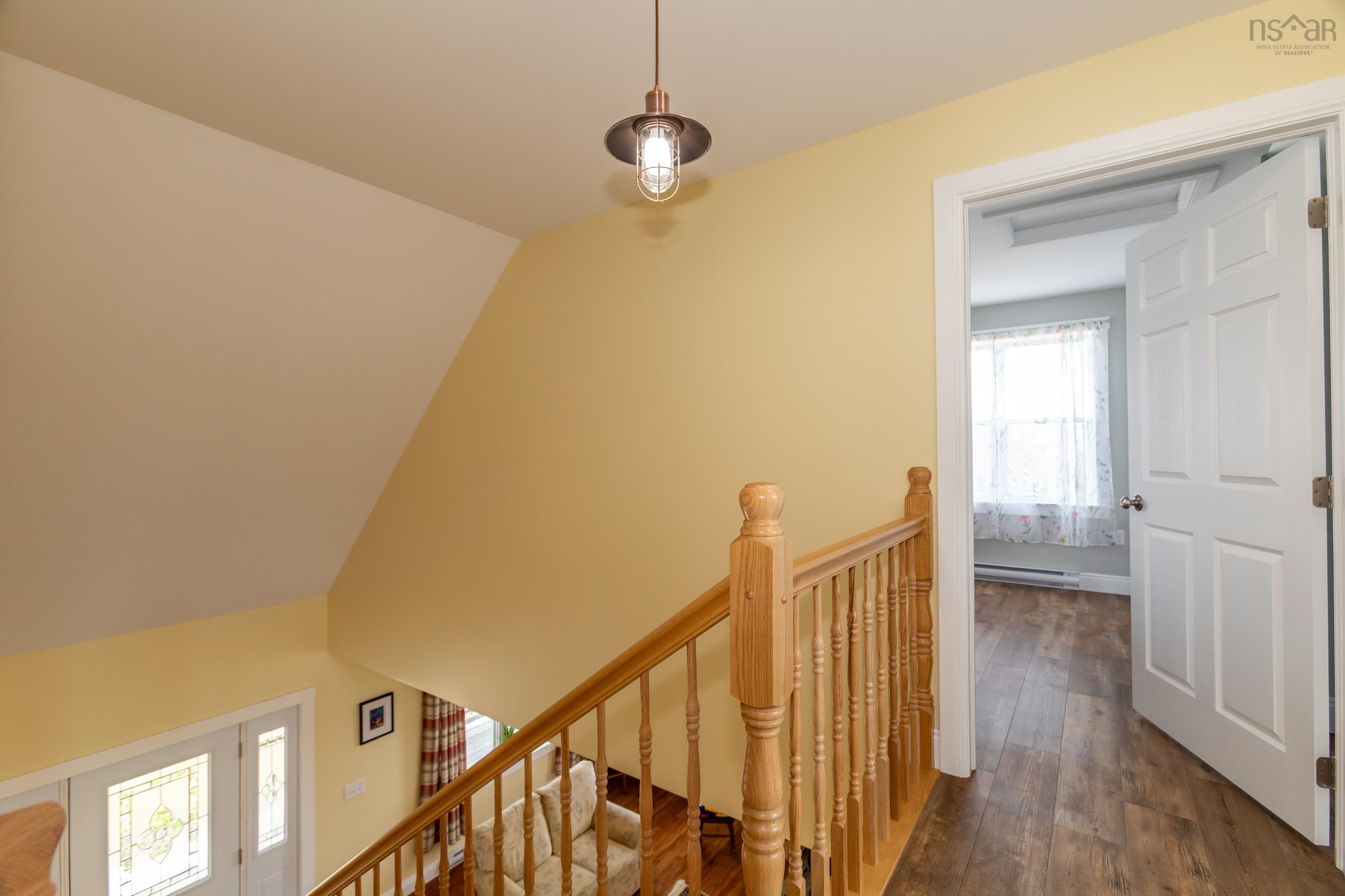 $399,950.00: 7295 Shore Road, Phinneys Cove