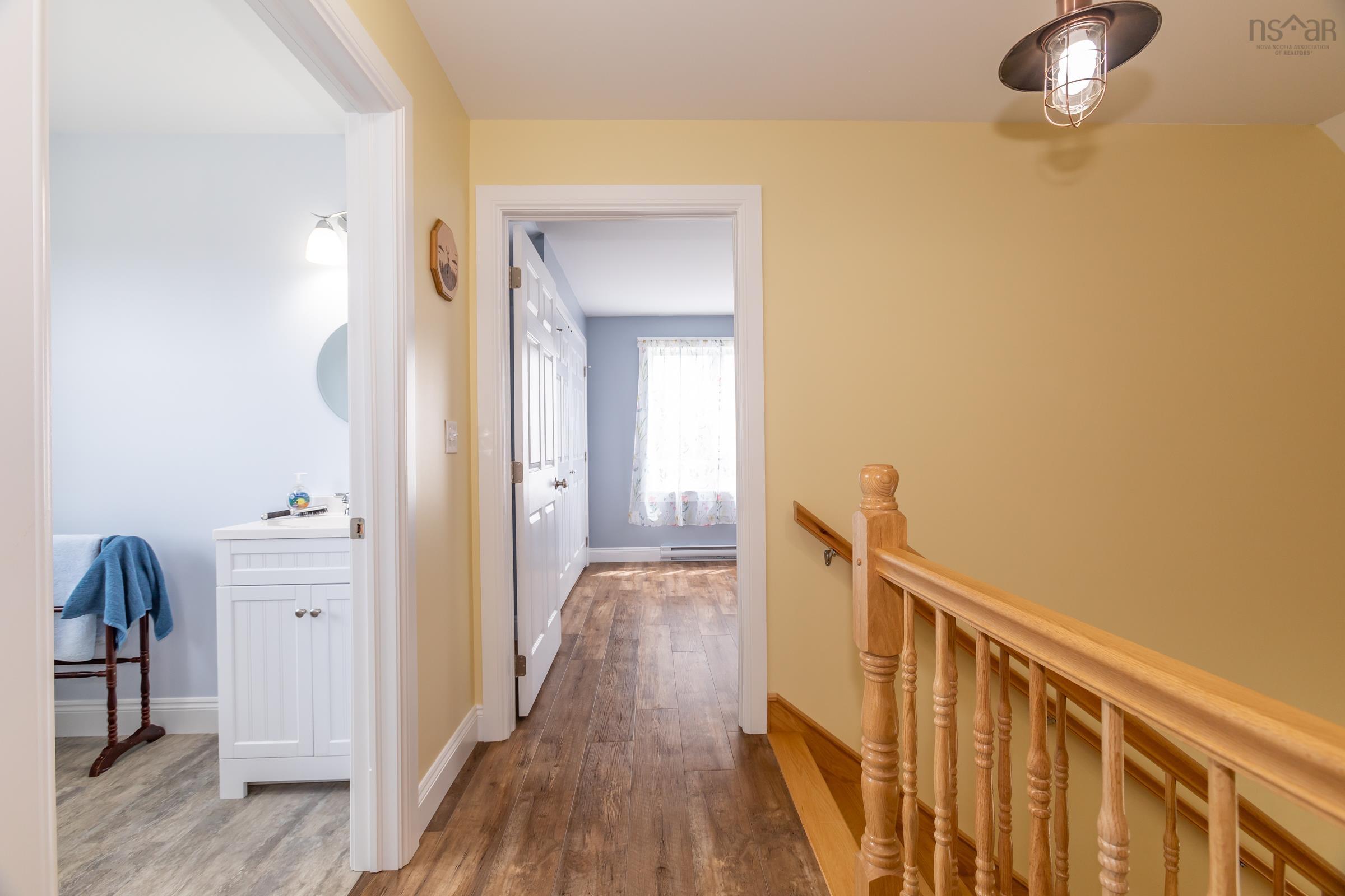 $399,950.00: 7295 Shore Road, Phinneys Cove