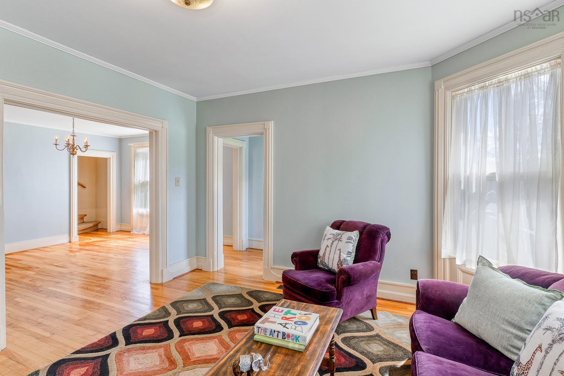 $989,000.00: 389 Main Street, Mahone Bay