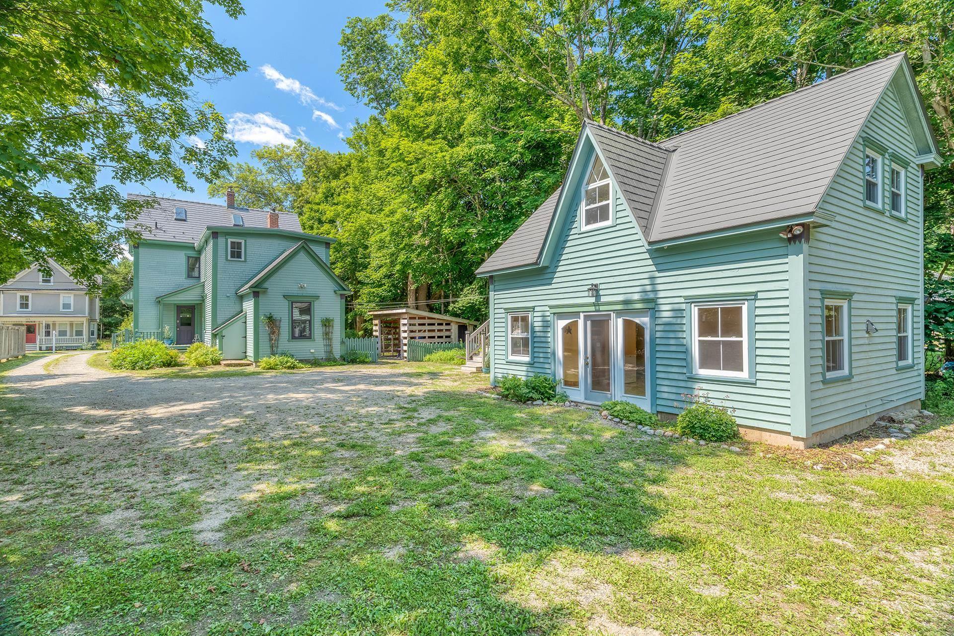 $989,000.00: 389 Main Street, Mahone Bay
